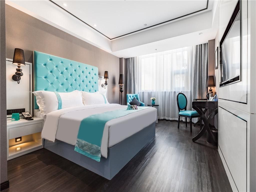 Xana - Deluxe Bed Room