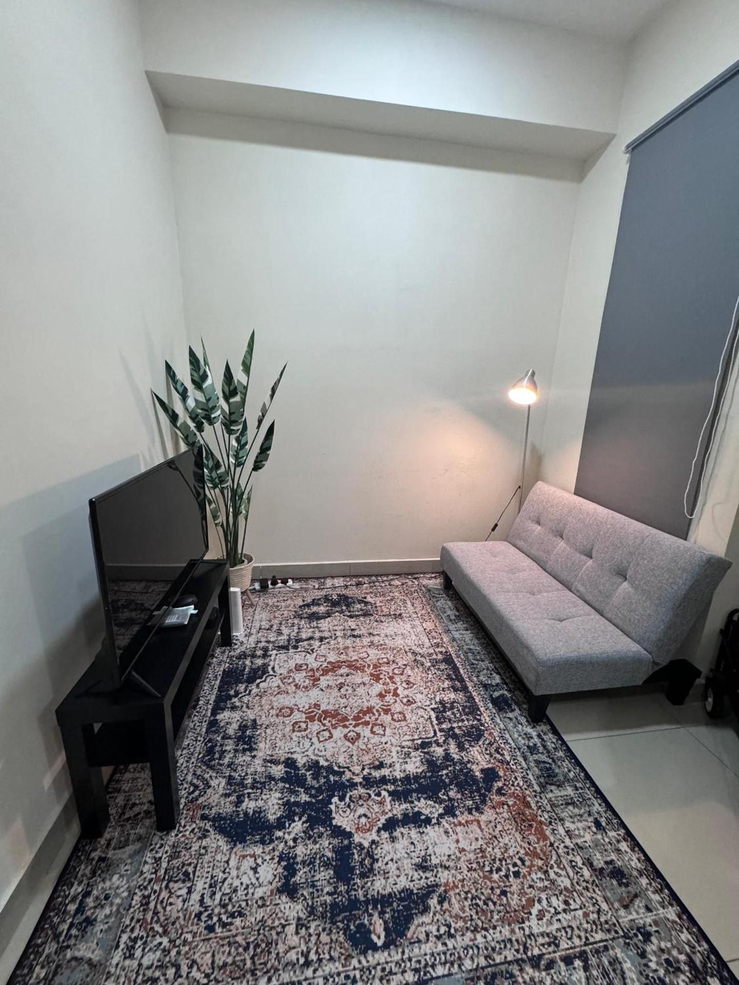 King Studio with Sofa Bed