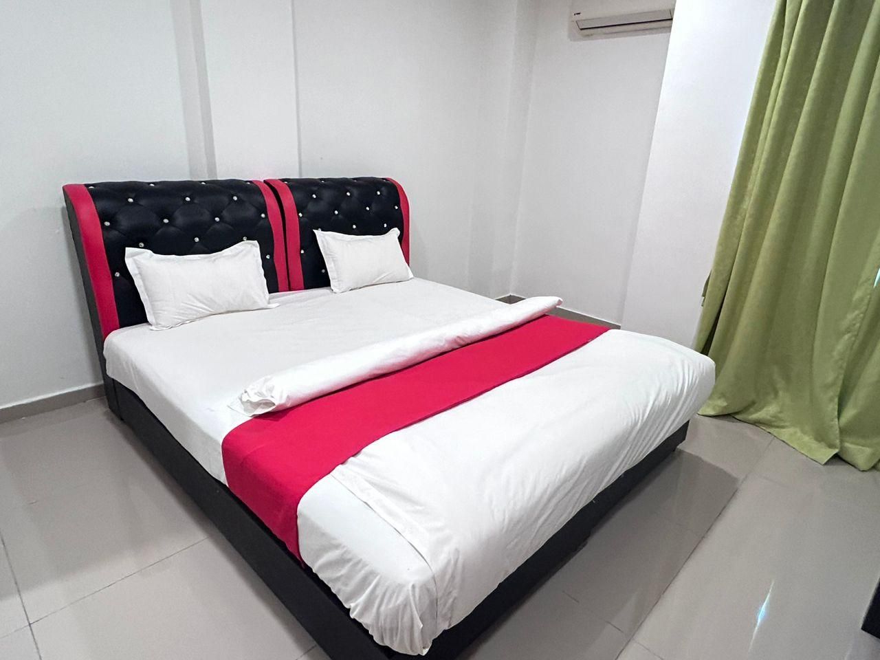BEAR HOTEL NILAI Standard Queen Room