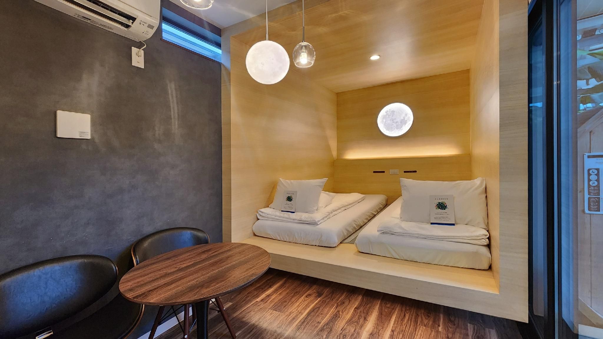 Twin Room with Two Single Beds - Room101