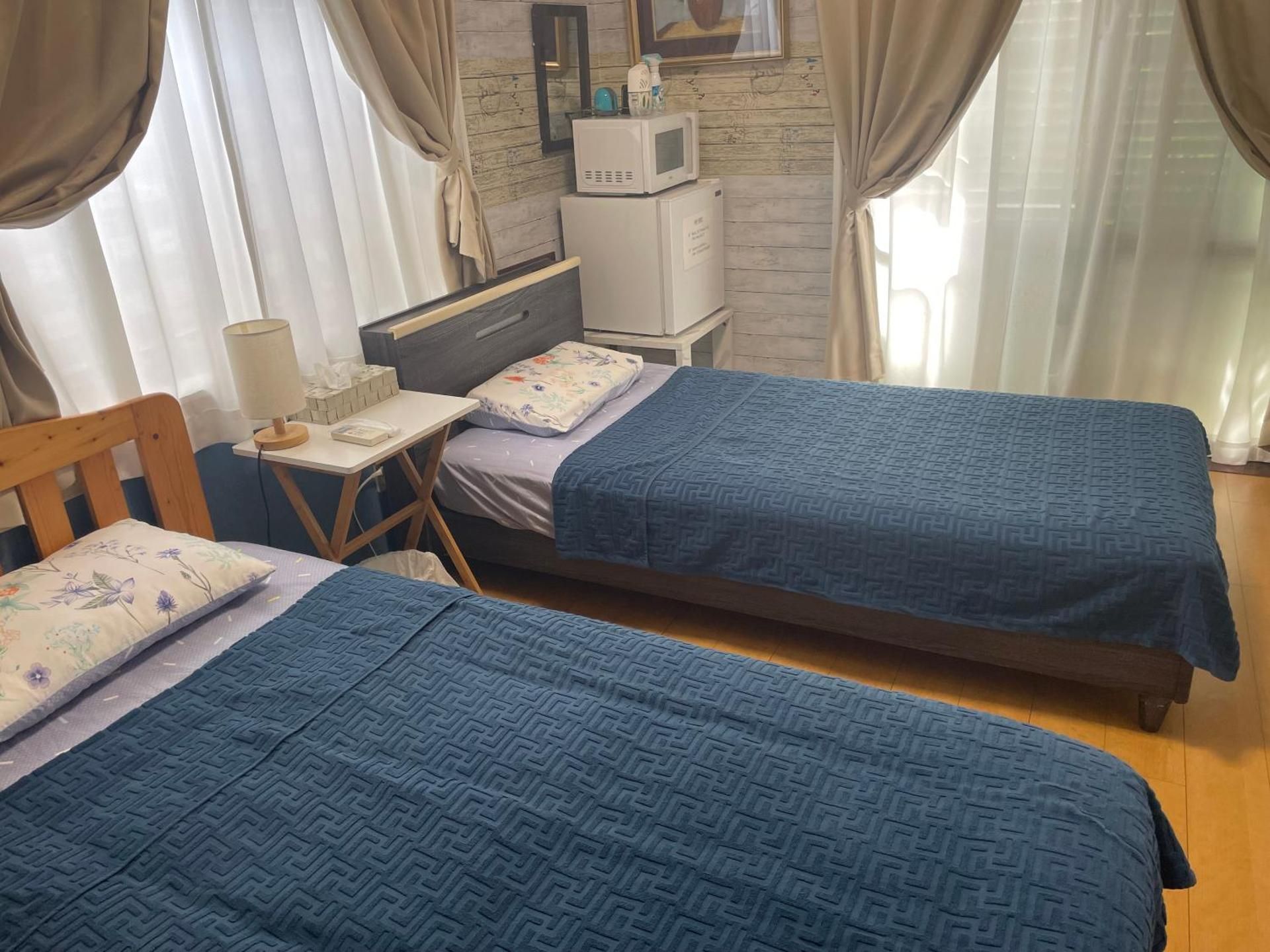 Economy Twin Room