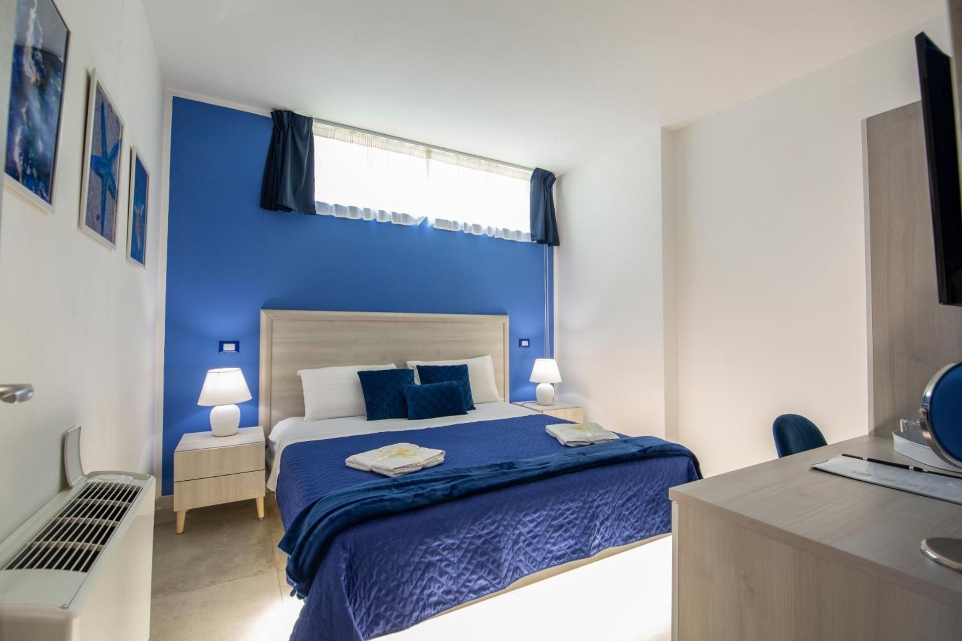 Quadruple Room with Private Bathroom