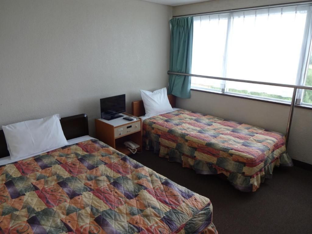 Twin Room - Non-Smoking