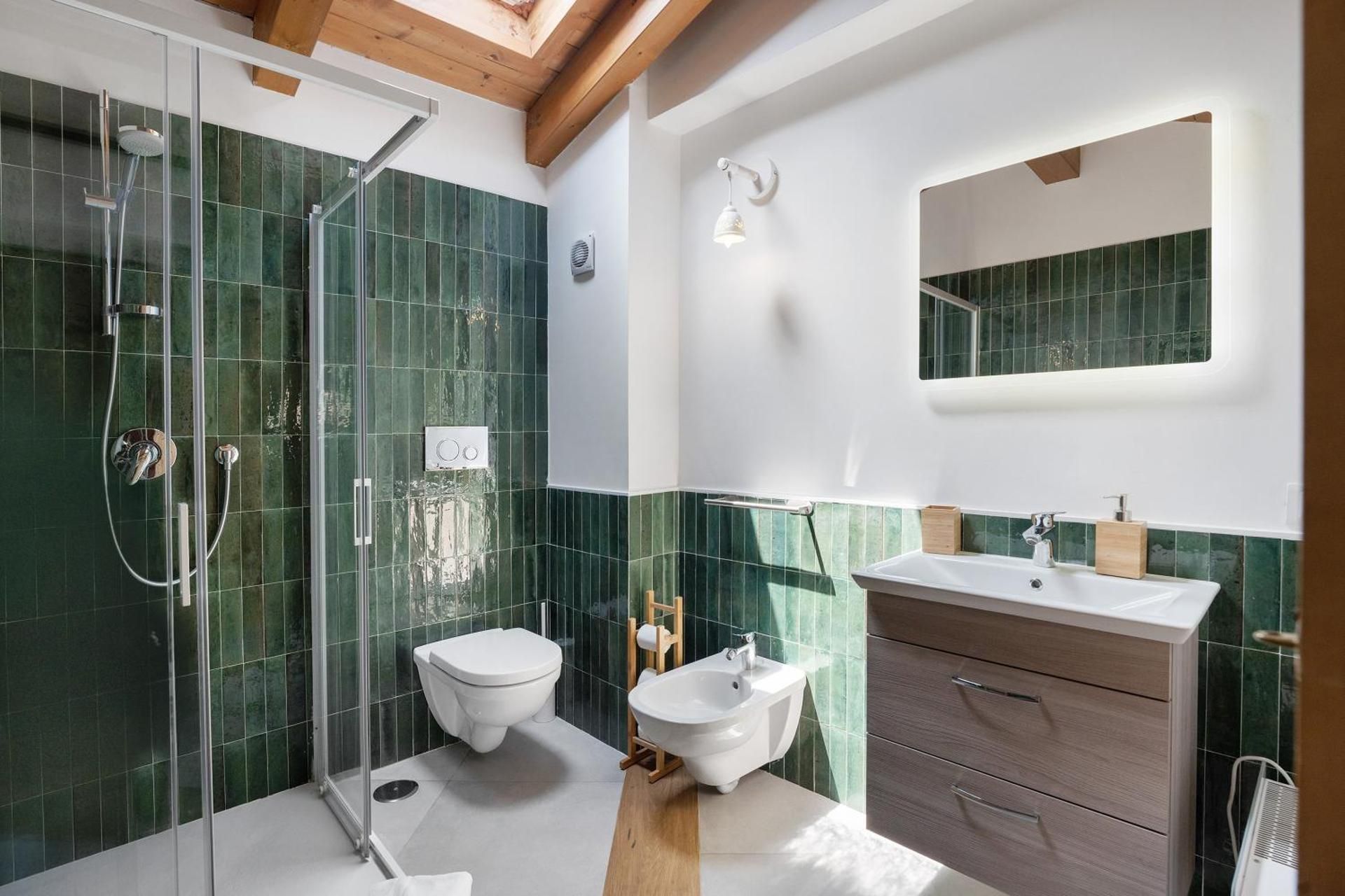 Superior One-Bedroom Apartment