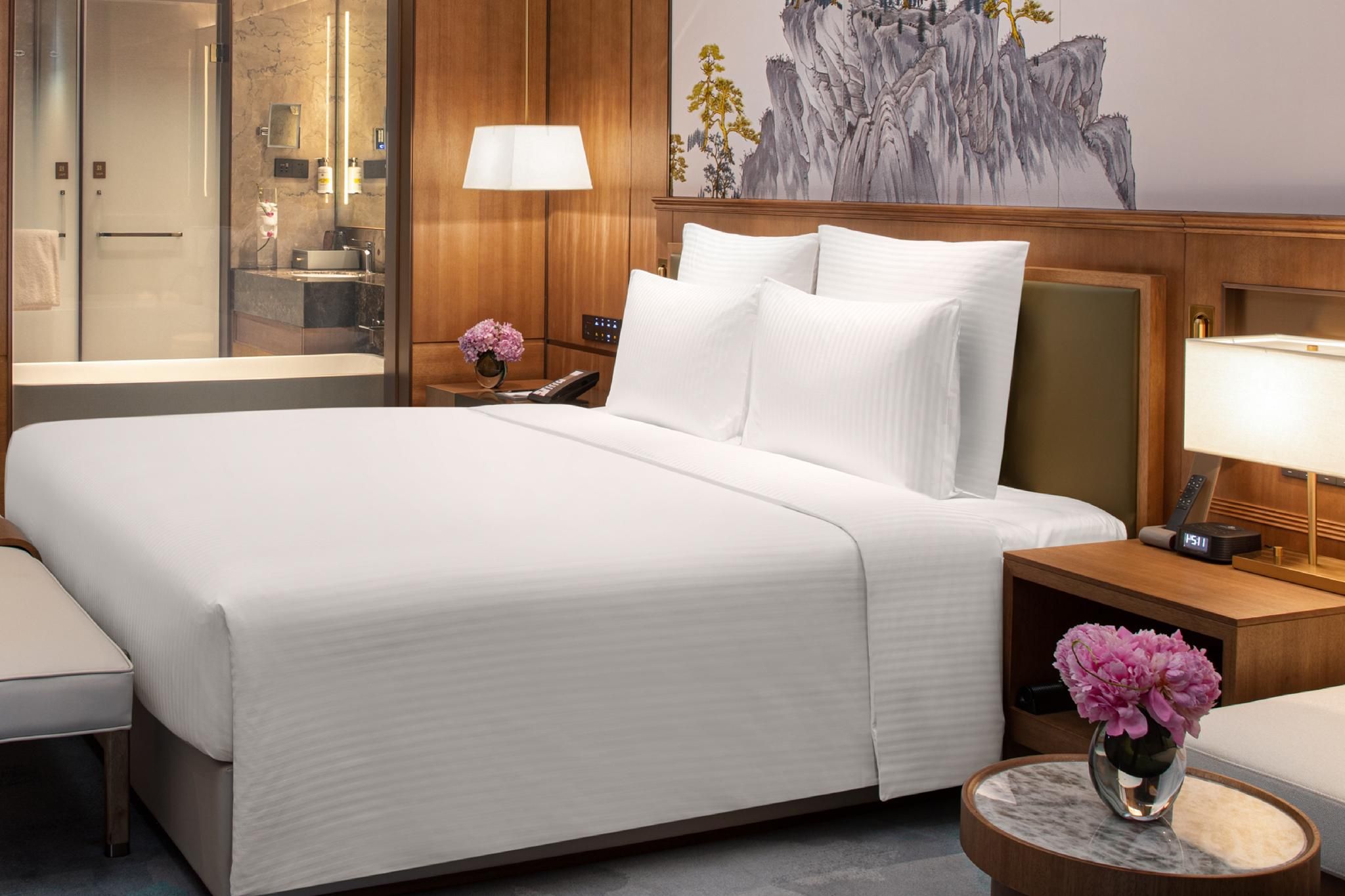 Pullman Yuxi Superior Room,1 King Size Bed 2