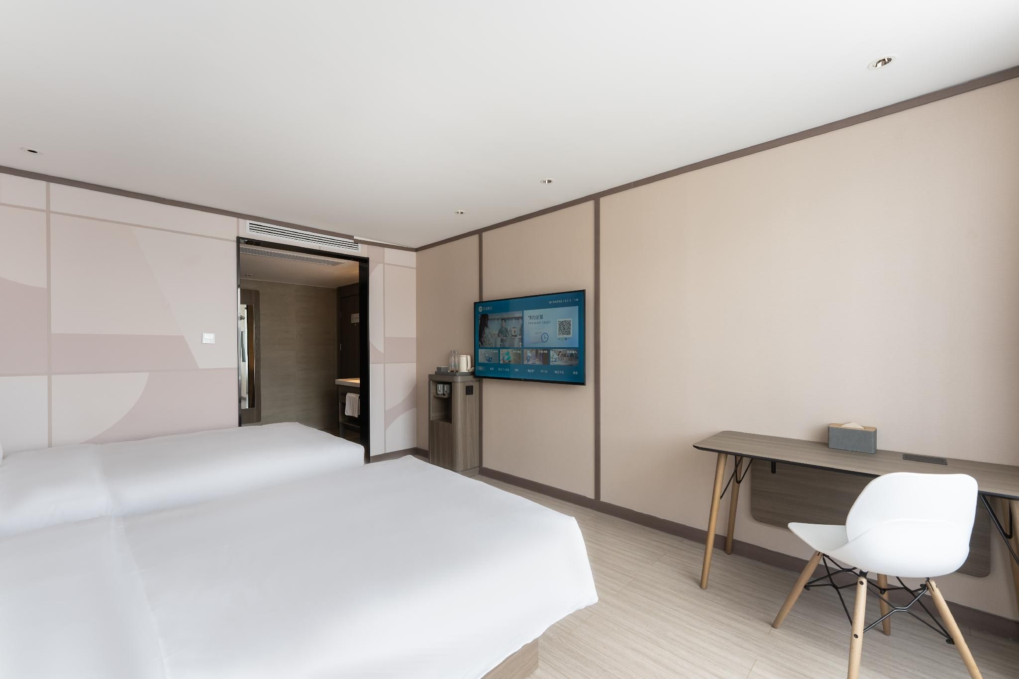 Huazhu - Superior Twin