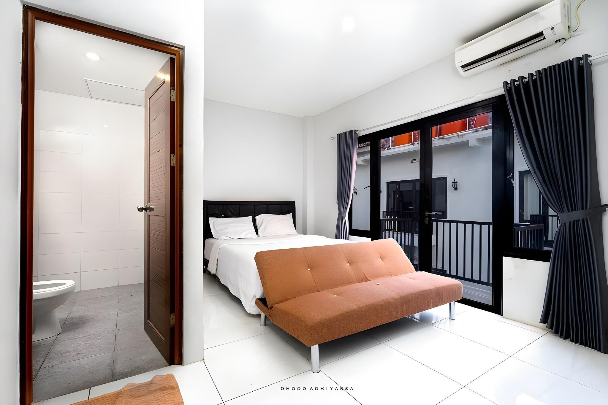 Jember Town Square Apartment by Calli Rooms Studio Room