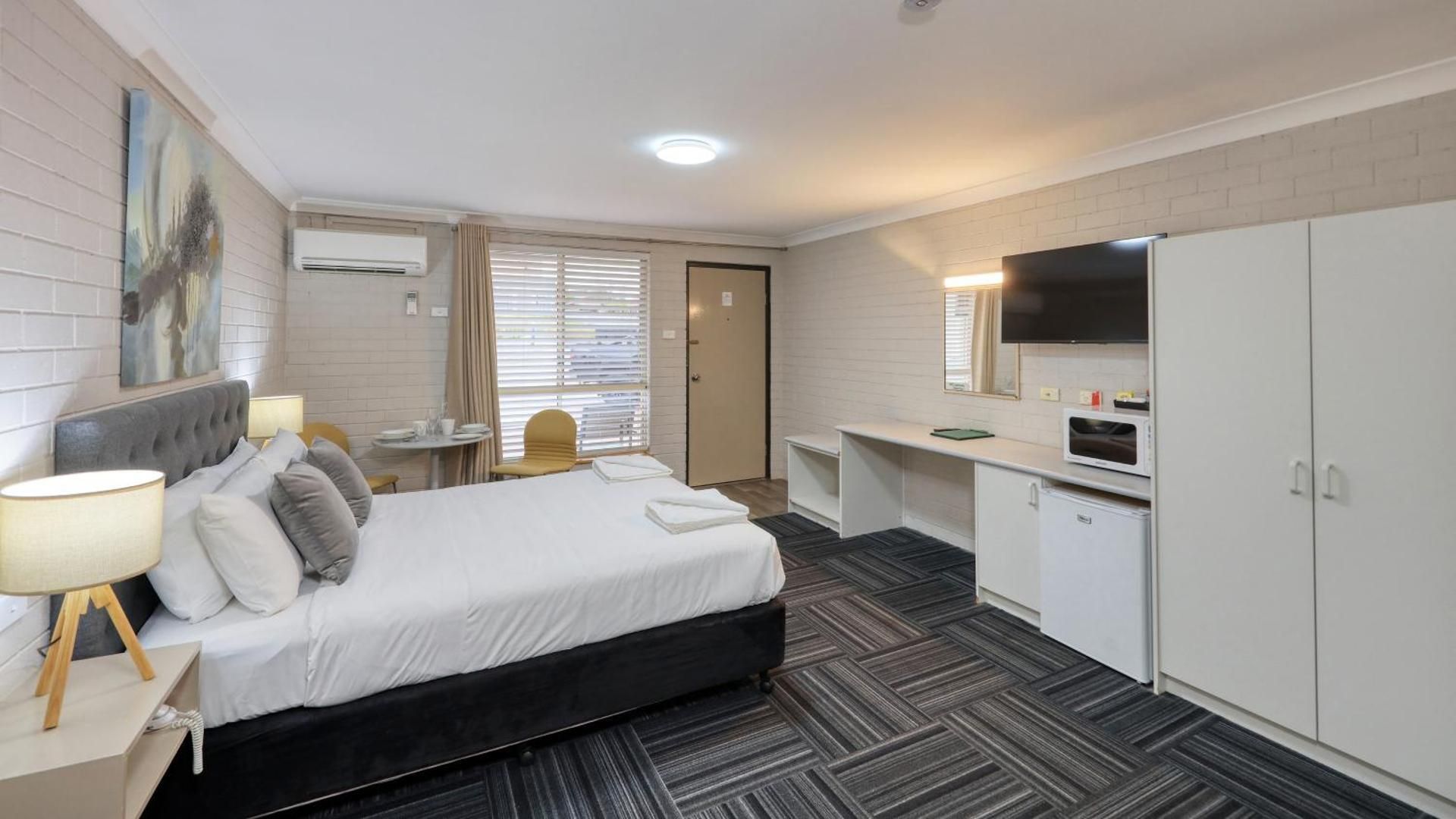 Double Room with Spa Bath