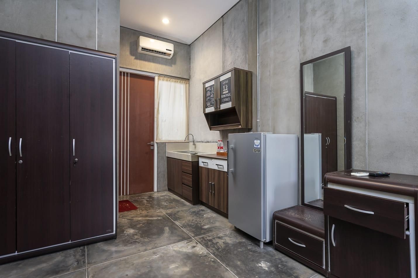 Superior - 1 Queen Bed