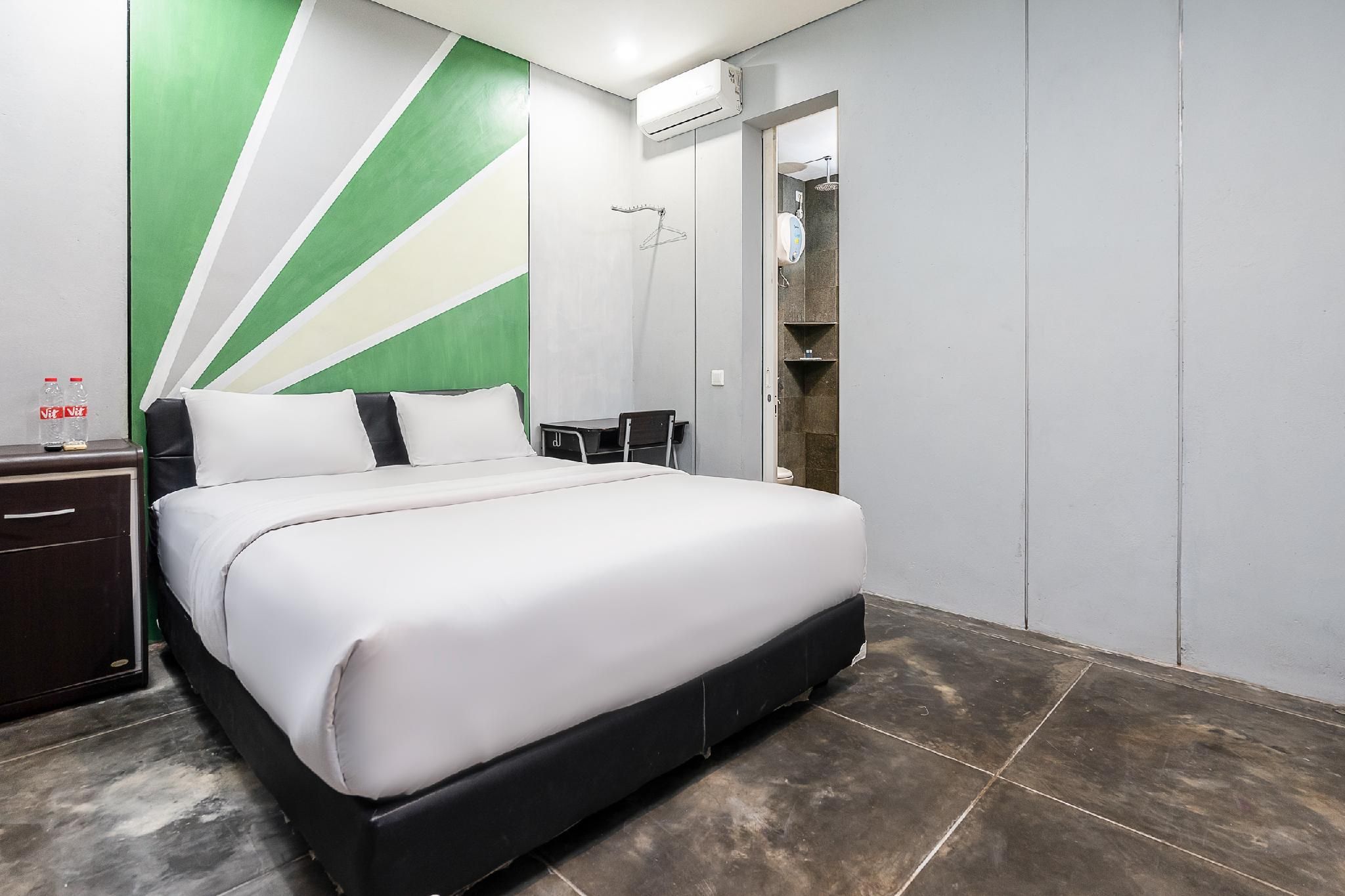 Garden View by Calli Rooms Standard - 1 Double Bed