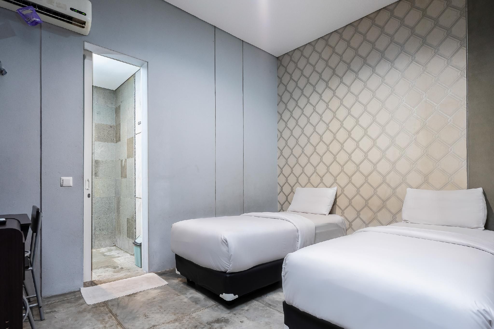 Garden View by Calli Rooms Standard Twin