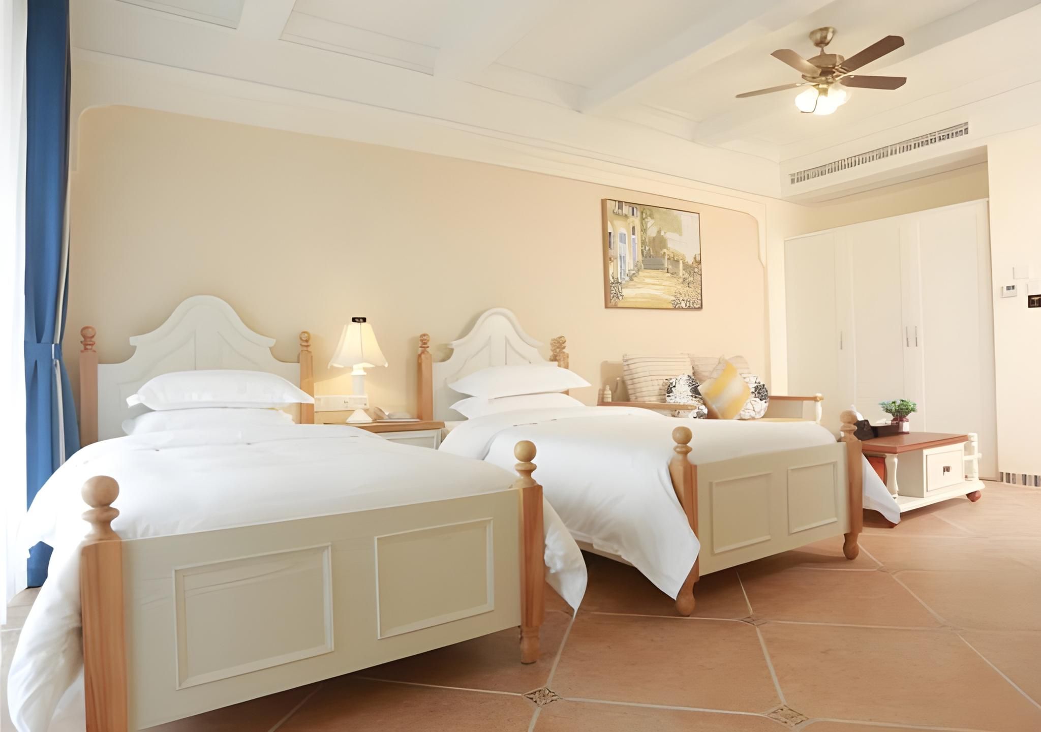 2 Bed Twin Superior Room
