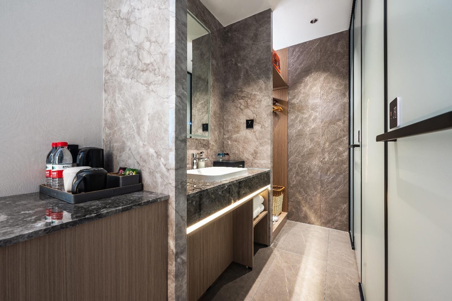 Dossen - Twin Room With City View