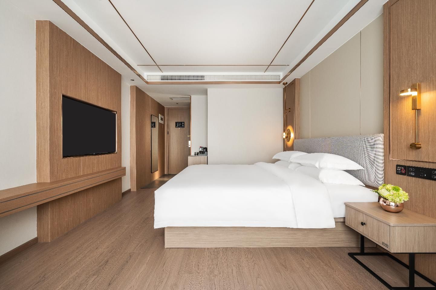 Dossen - Bed Room With City View