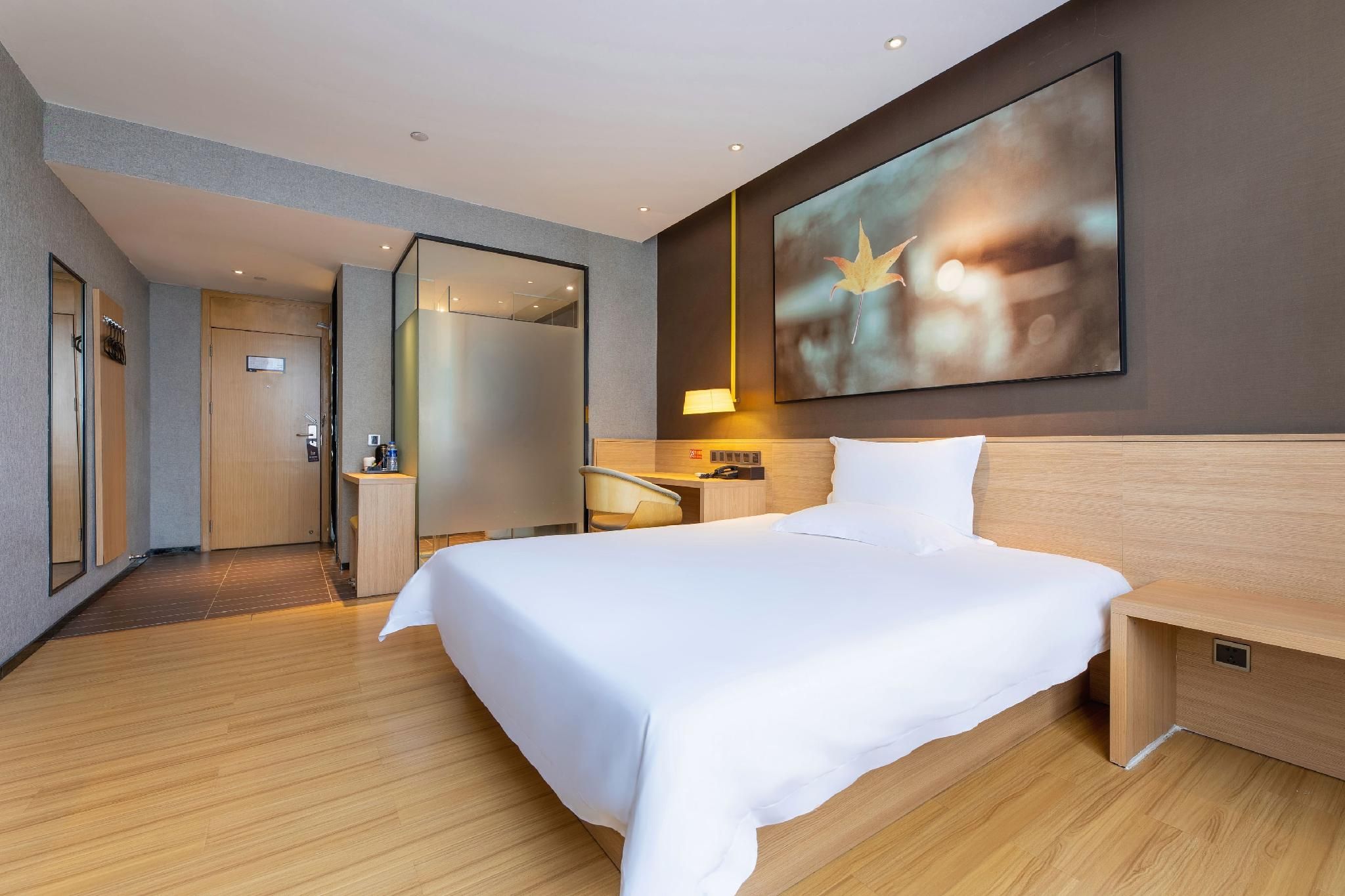 IU Compact U - Comfort Bed Room