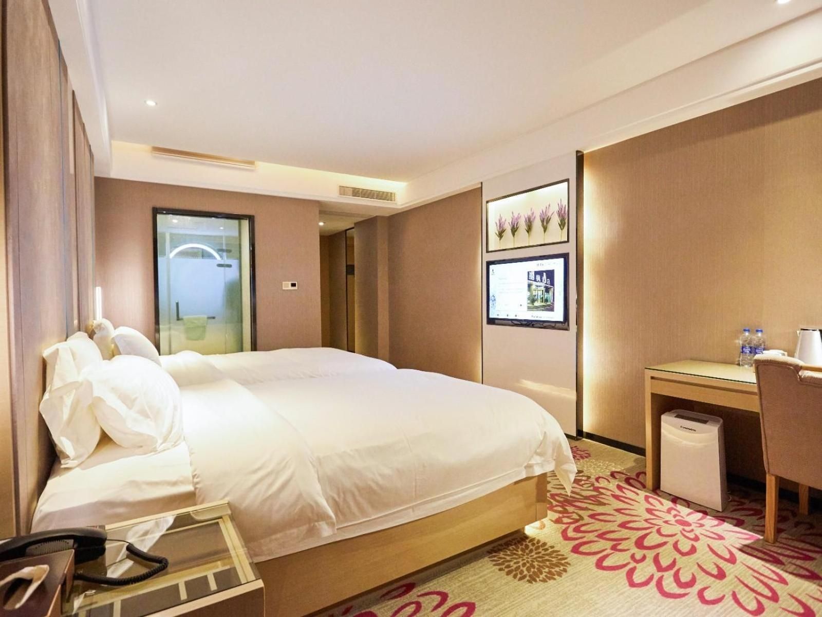 Lavande Hotels·Zhanjiang Haibin Avenue Jiangnan Shijia Deluxe King size bed Room
