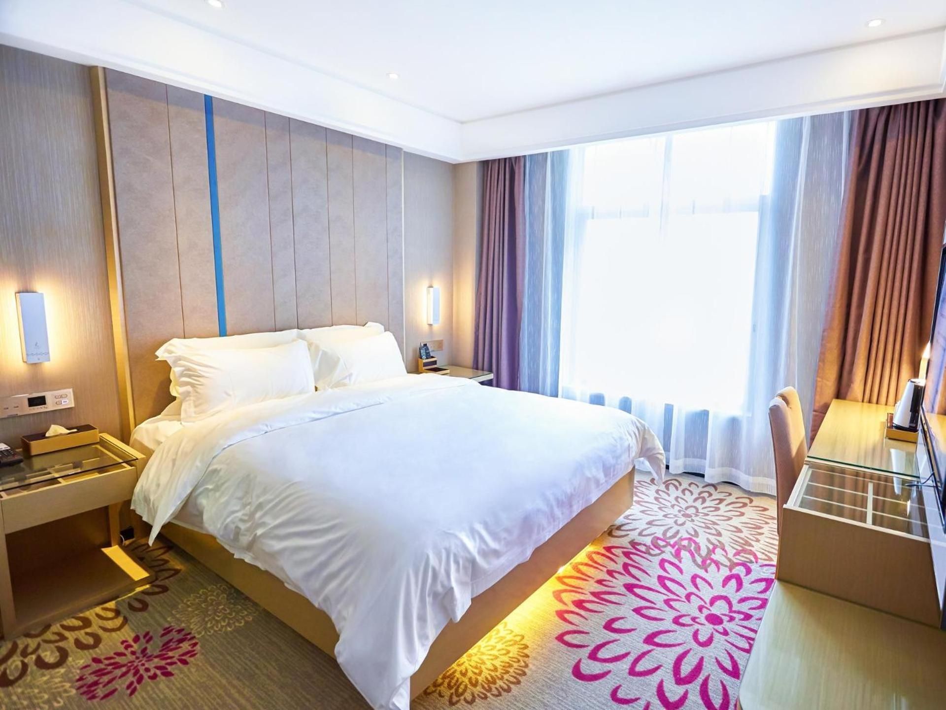 Lavande Hotels·Zhanjiang Haibin Avenue Jiangnan Shijia Elegant Double Room