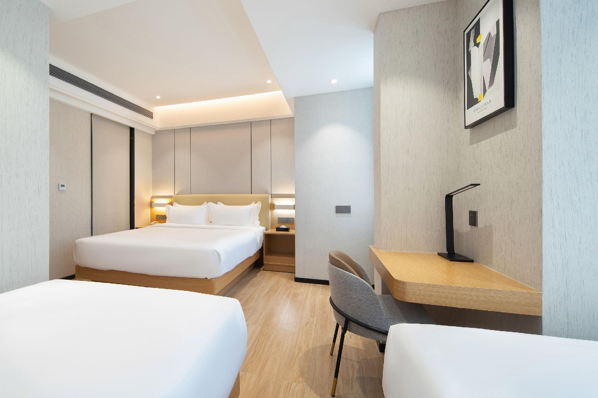 Rezen - QINGYUE Light Luxury Family Room