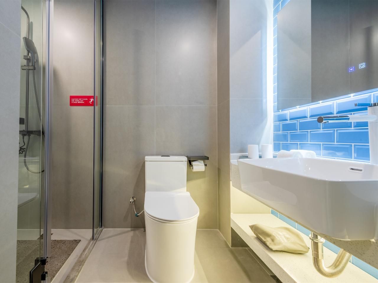 Echarm Hotel Zhanjiang Haibin Avenue Wanda Plaza Dossen - Executive Suite 3