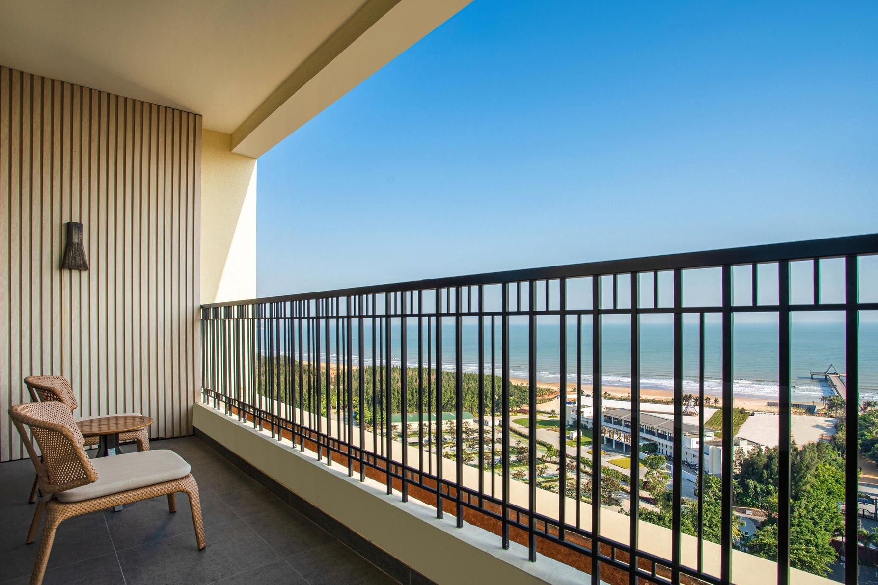 1 Bedroom Suite, 1 King, Sea view, Balcony