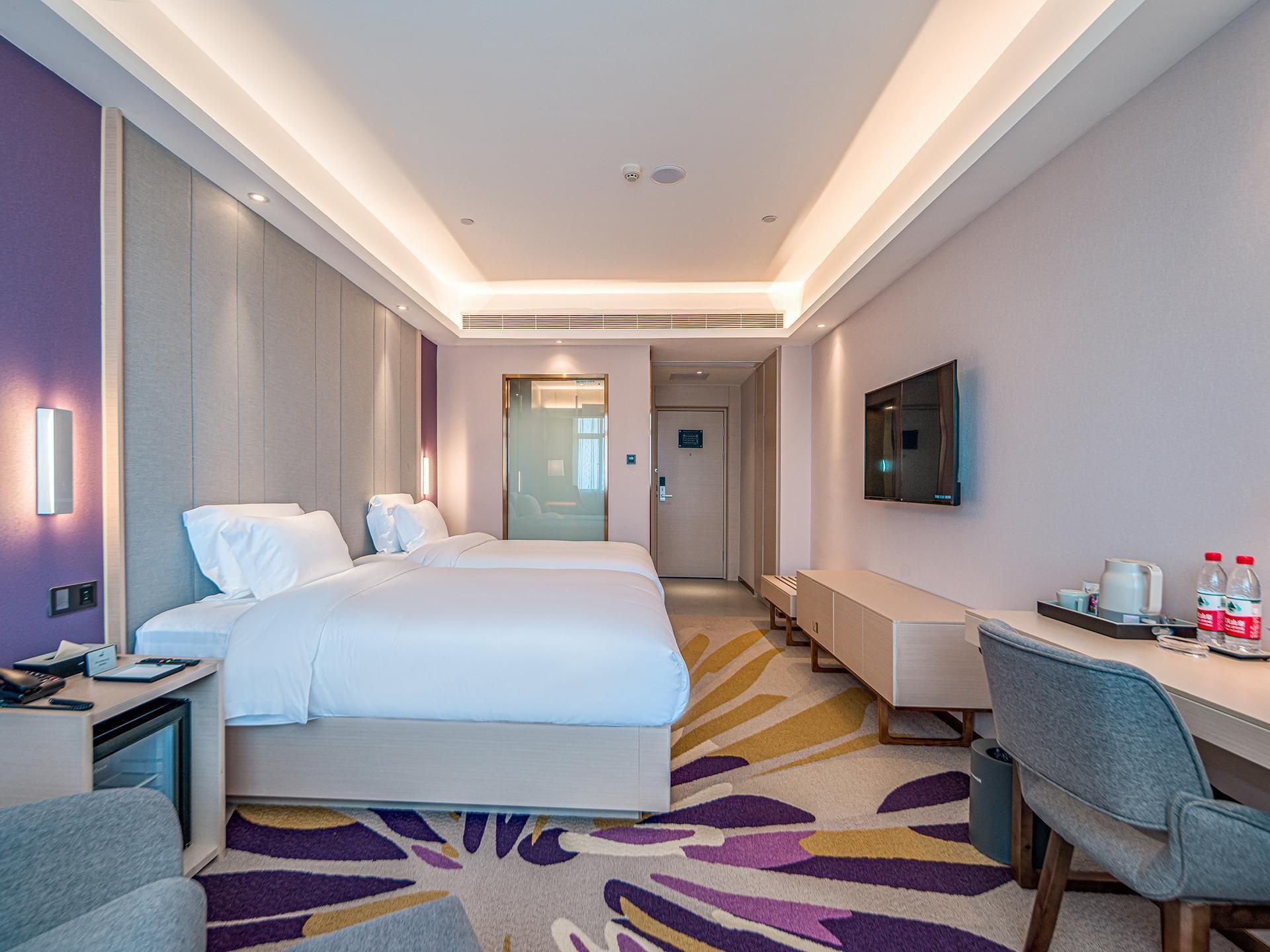 WH - Deluxe Room Twin