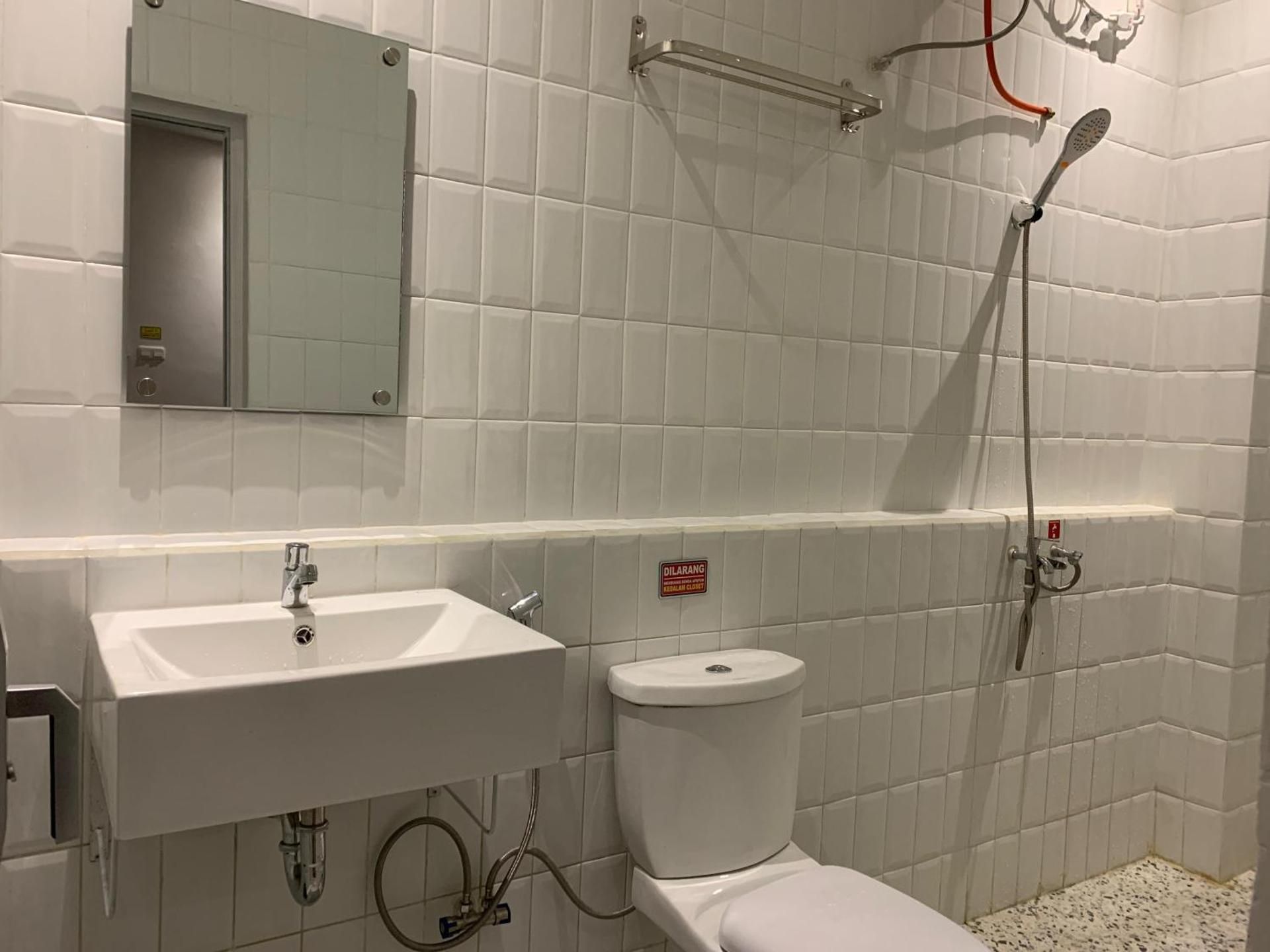 Urbanview House of IKIGAI Deluxe Twin Room 3