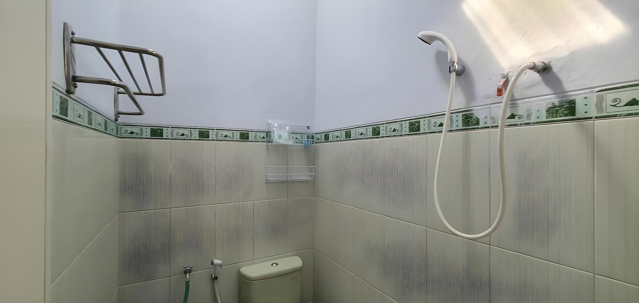 Angrumba Family Homestay near RSUD Caruban Mitra RedDoorz Promotion Room 3