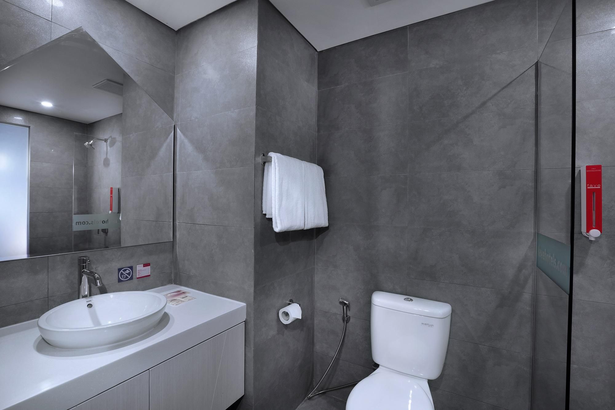 Favehotel Madiun Standard Room 3