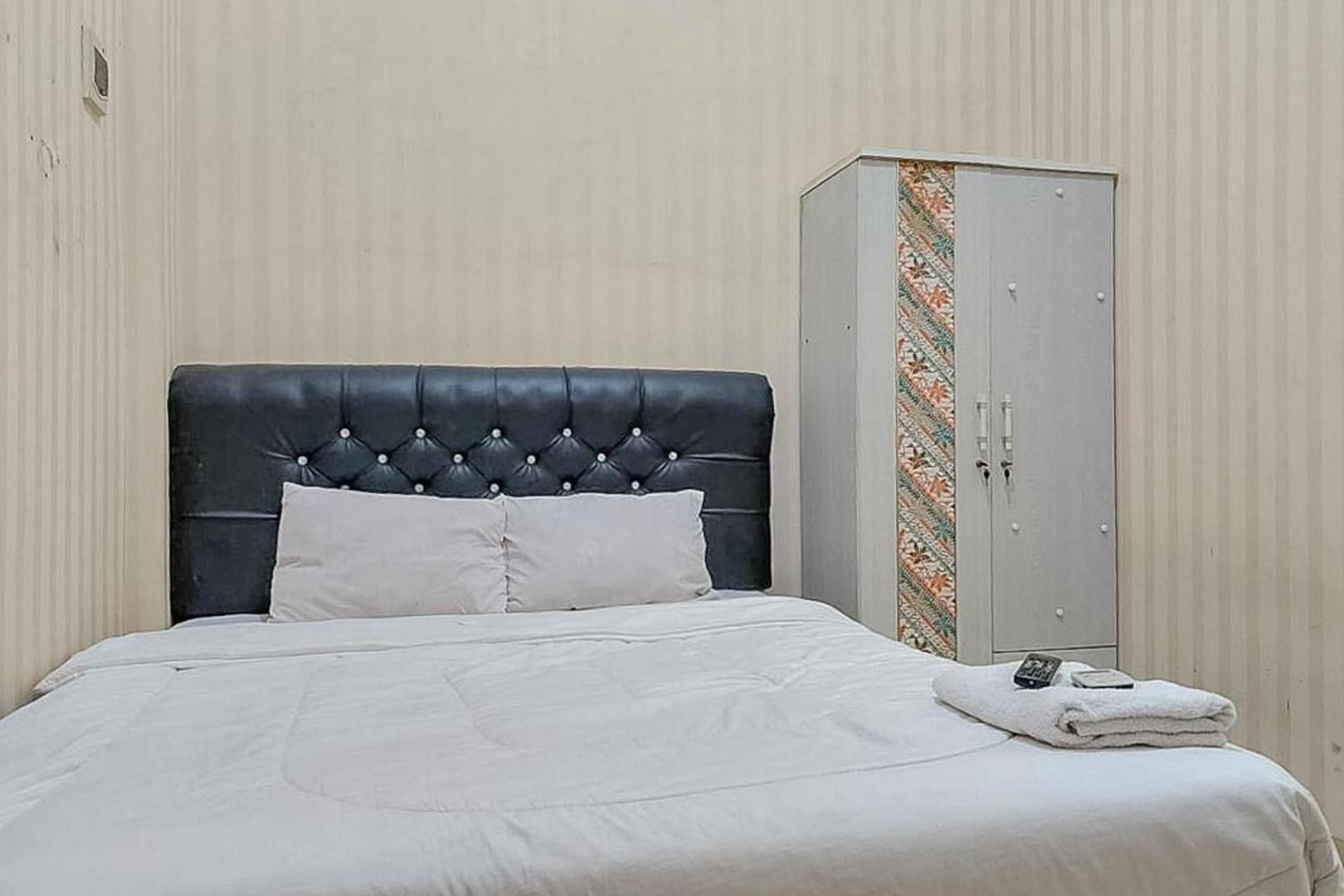 Icha Homestay near Terminal Purabaya Madiun Economy Double Room 3