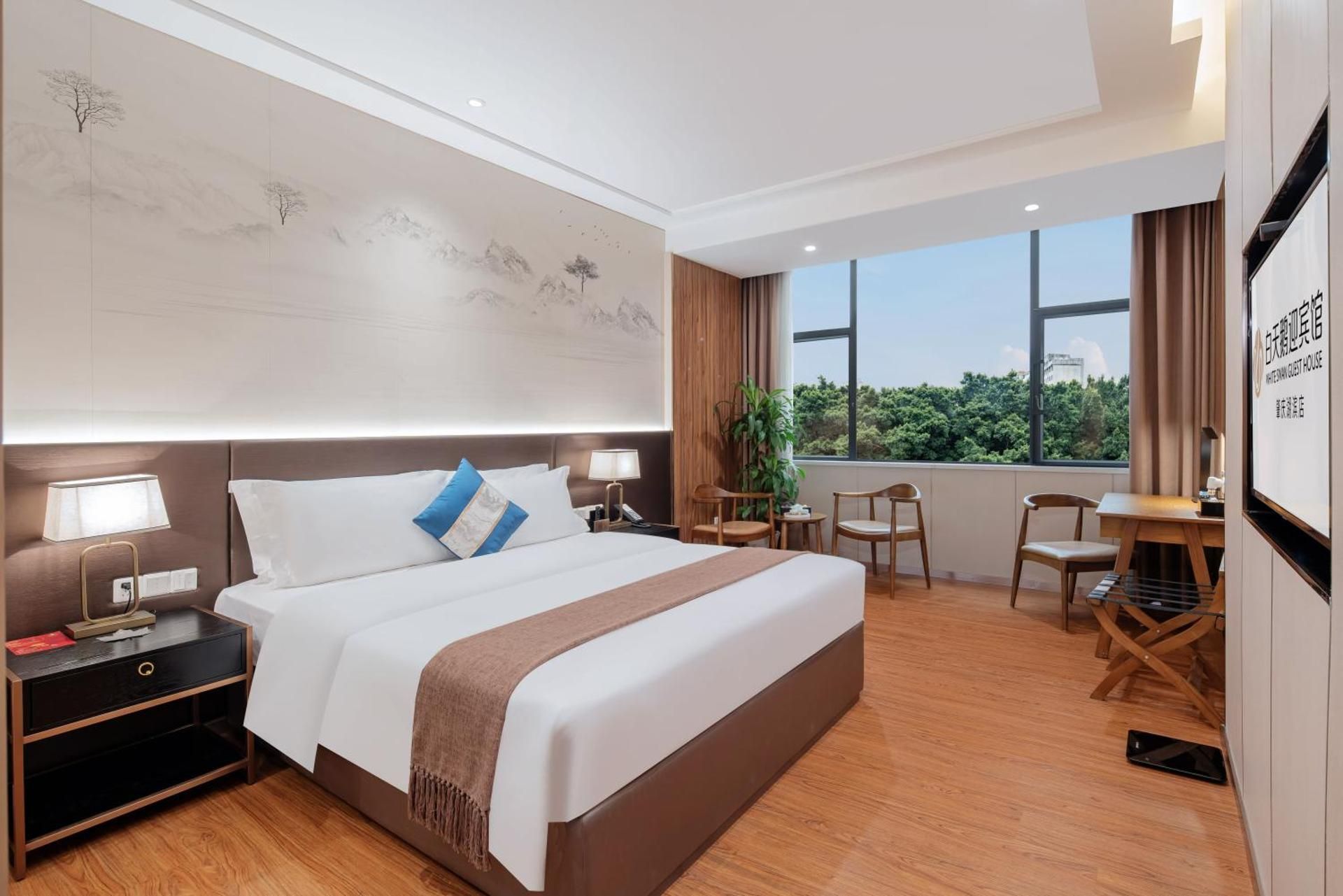 Superior King Room