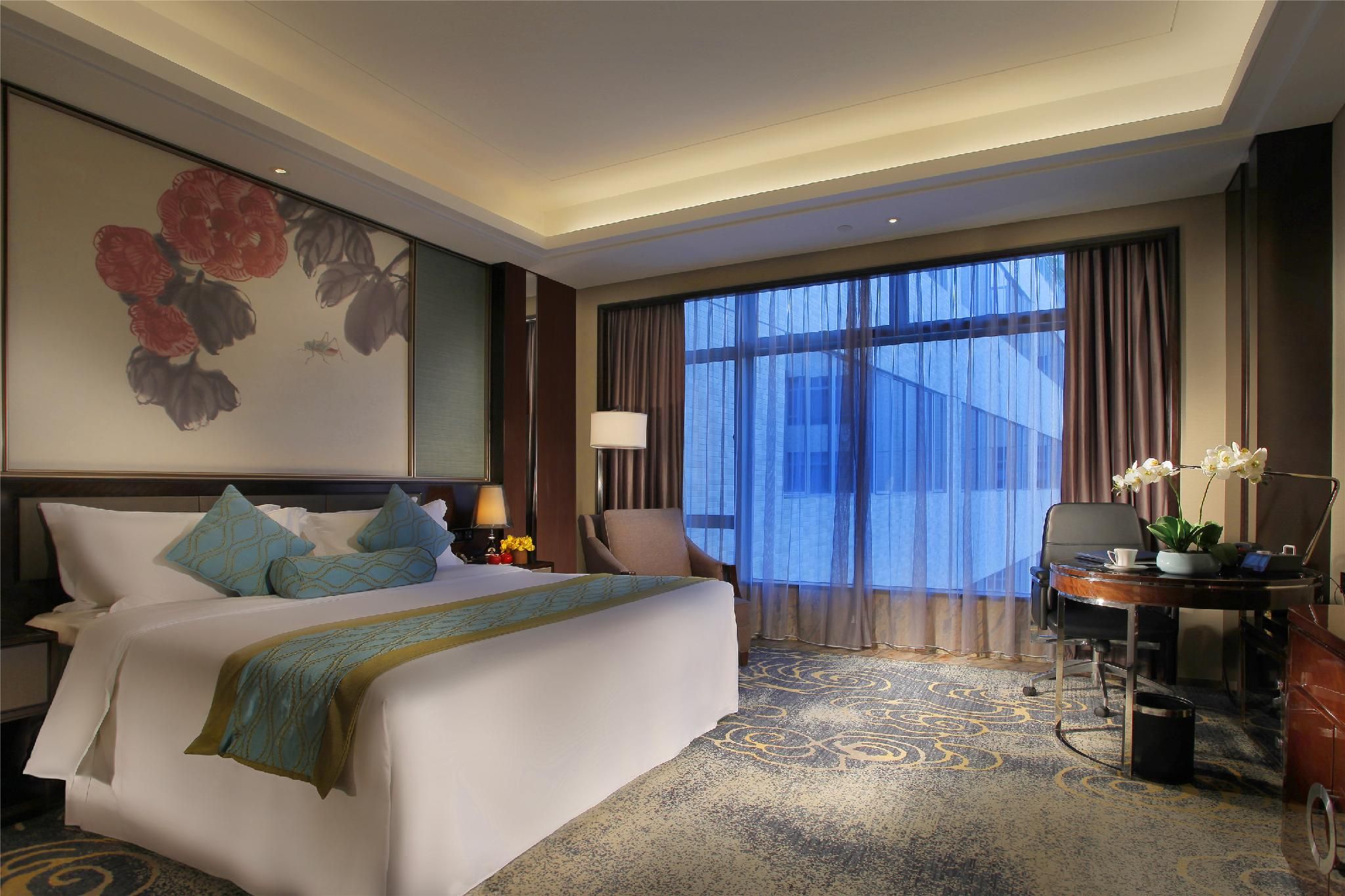 Queen Room with Garden View