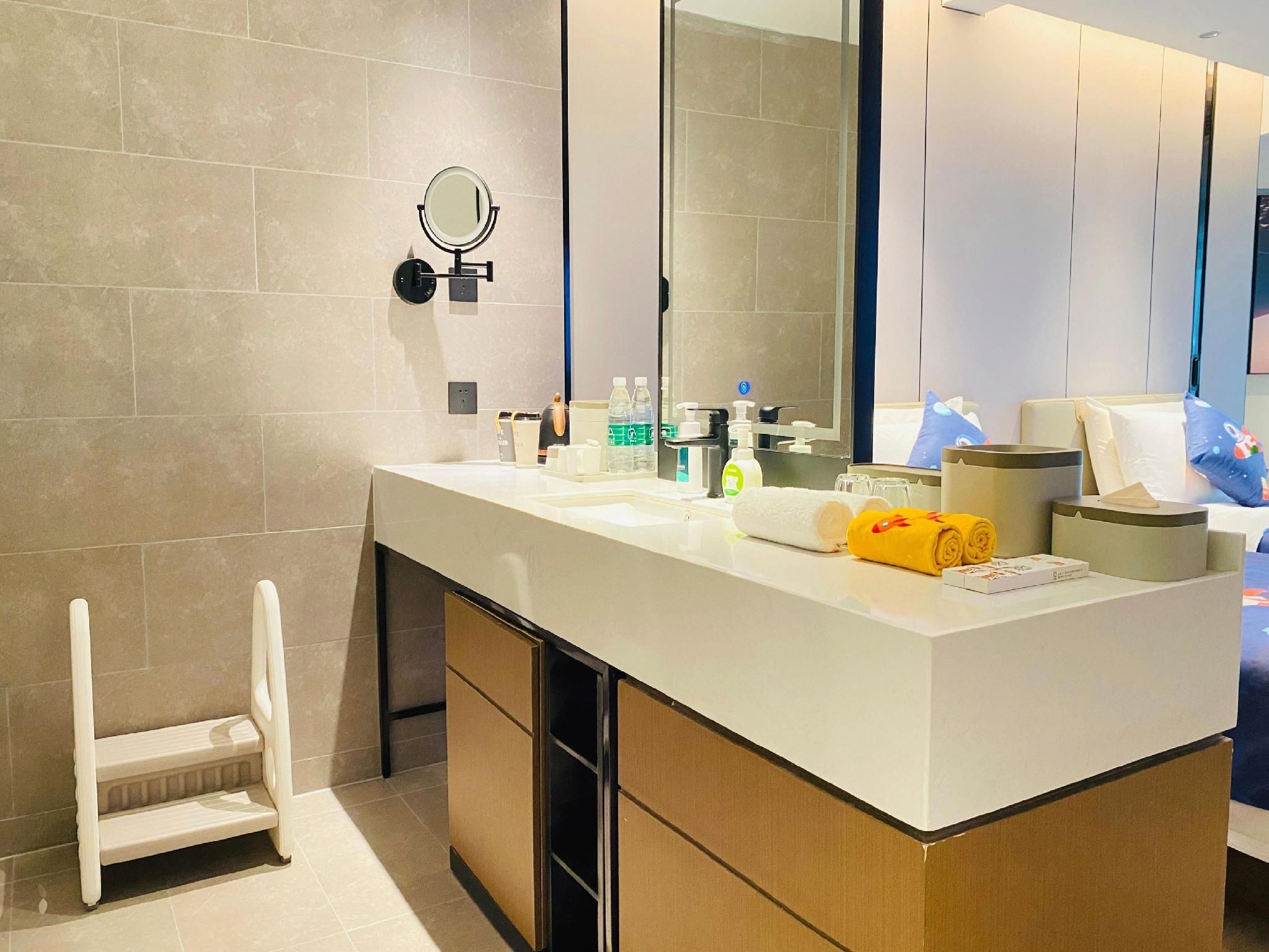 Atour - Executive Twin Room with Lake View