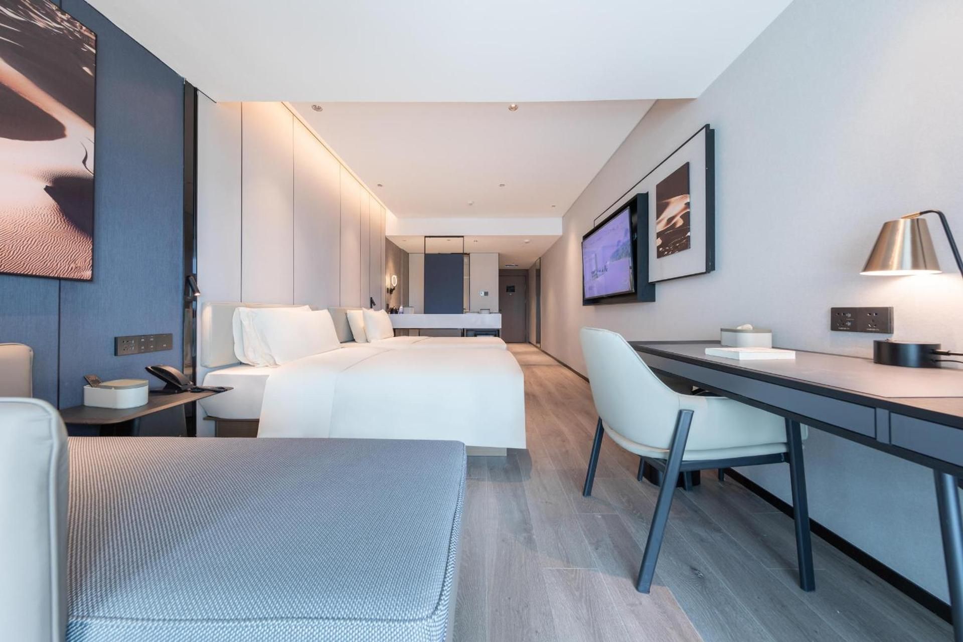 Jimu Twin Room with Lake View