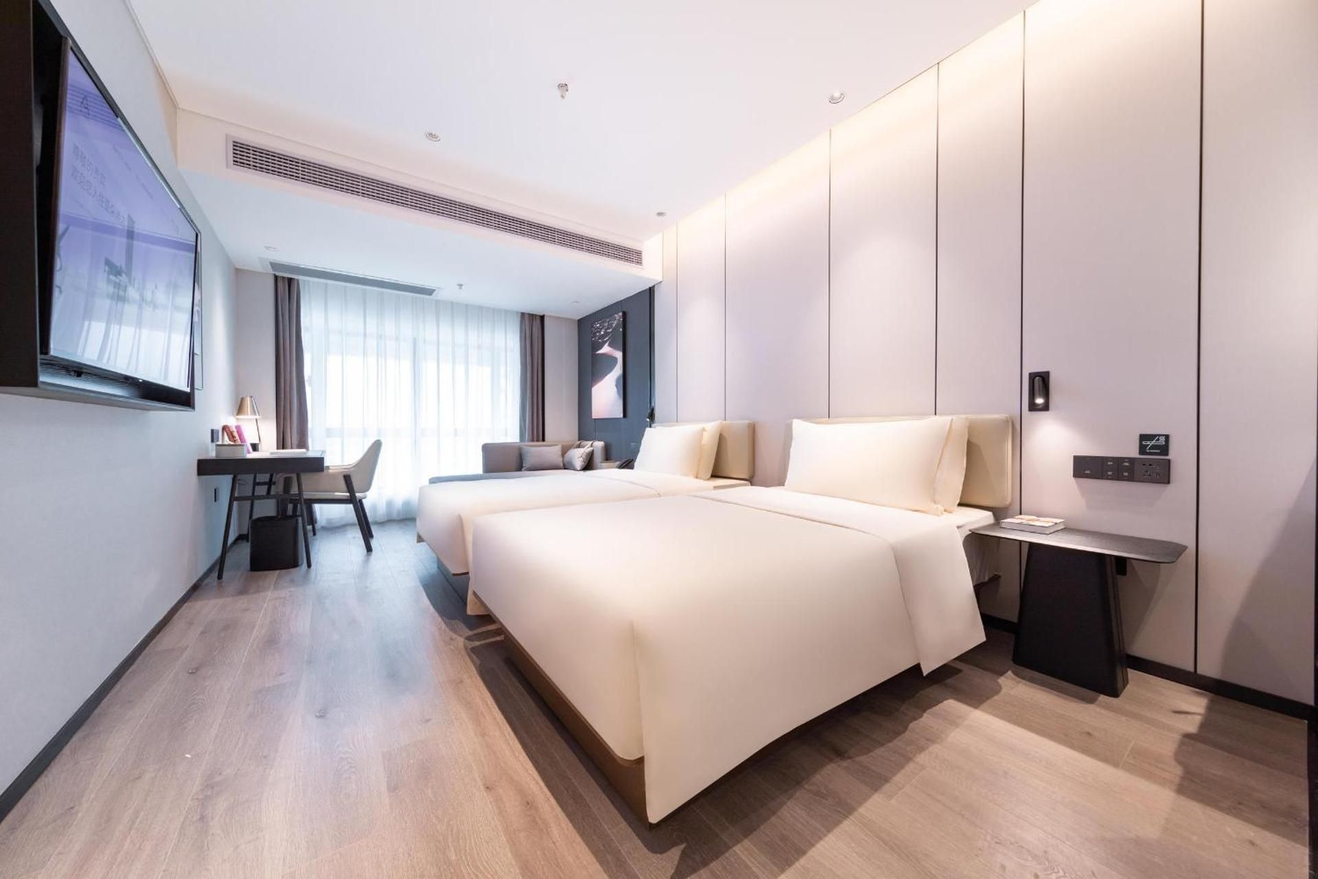 Jimu Twin Room with Lake View