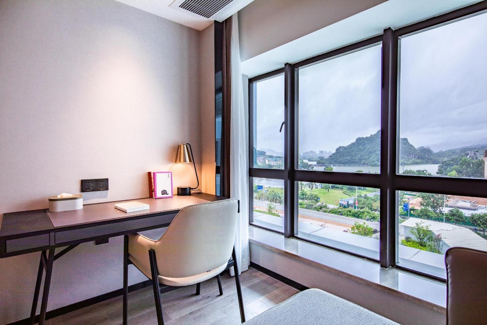 Jimu Twin Room with Lake View