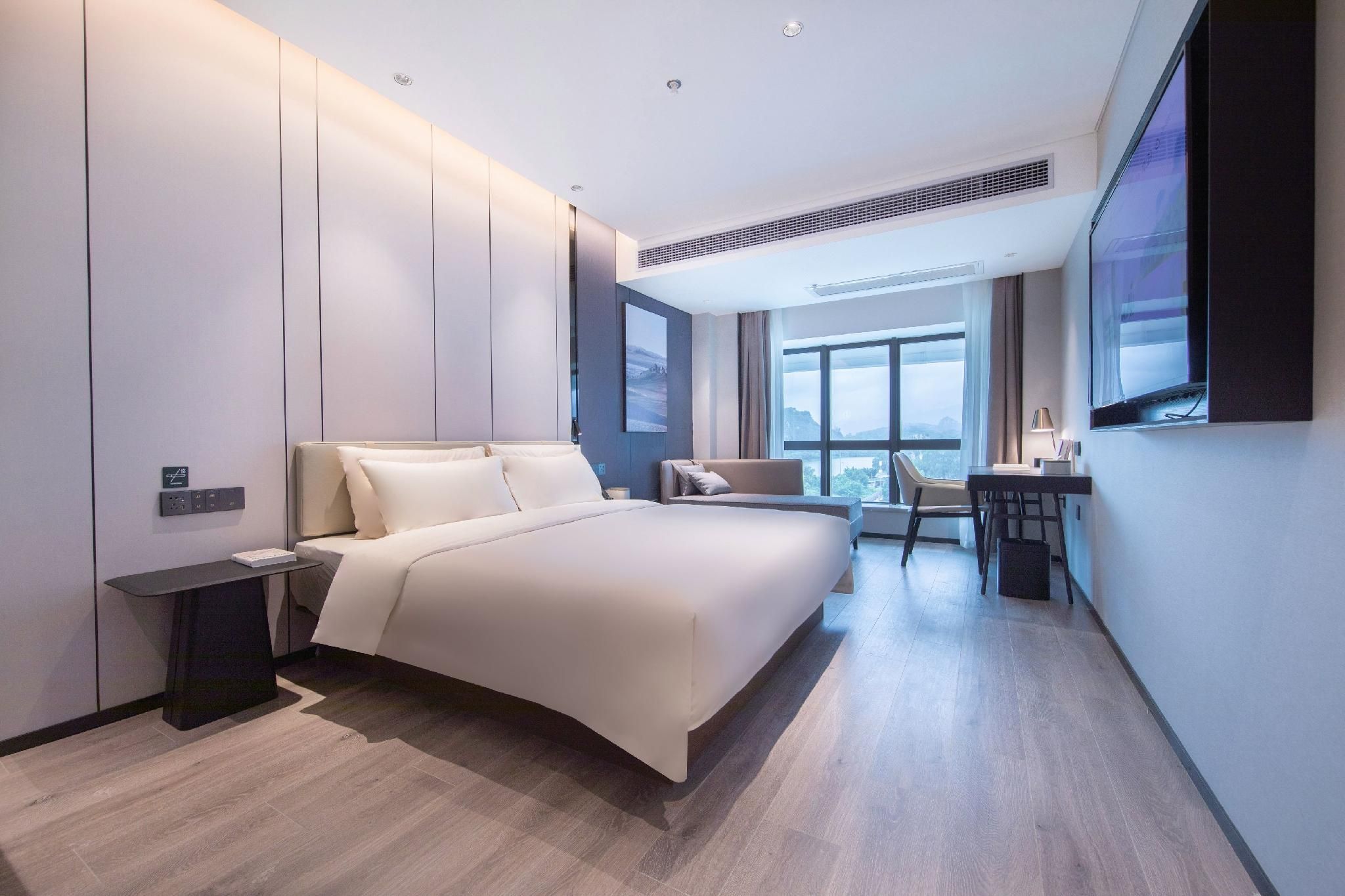 Executive King Room With Lake View