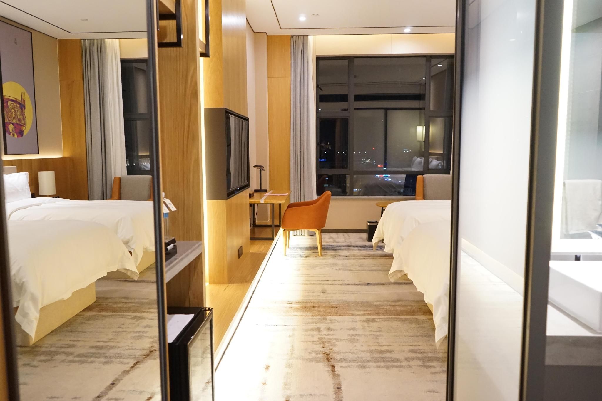 Rezen - Zunyu Light Luxury Twin Room wth Lake View