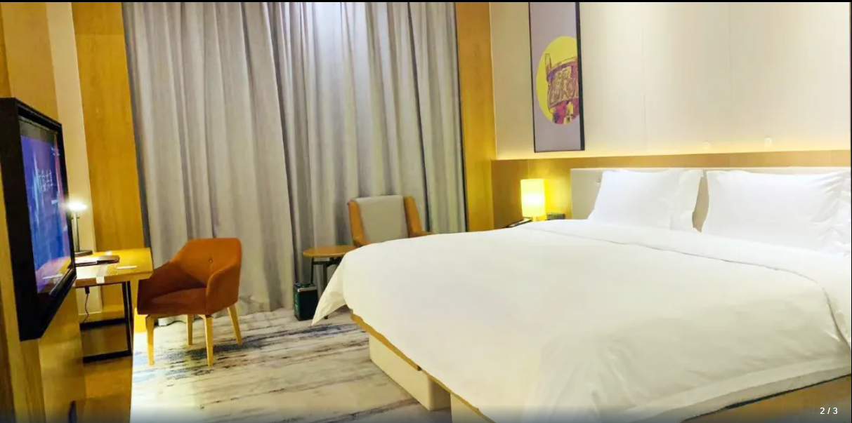 Rezen - Light Luxury King Bed Room
