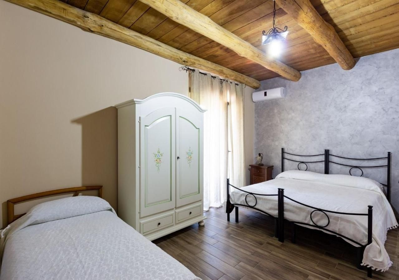 Quadruple Room with Private Bathroom