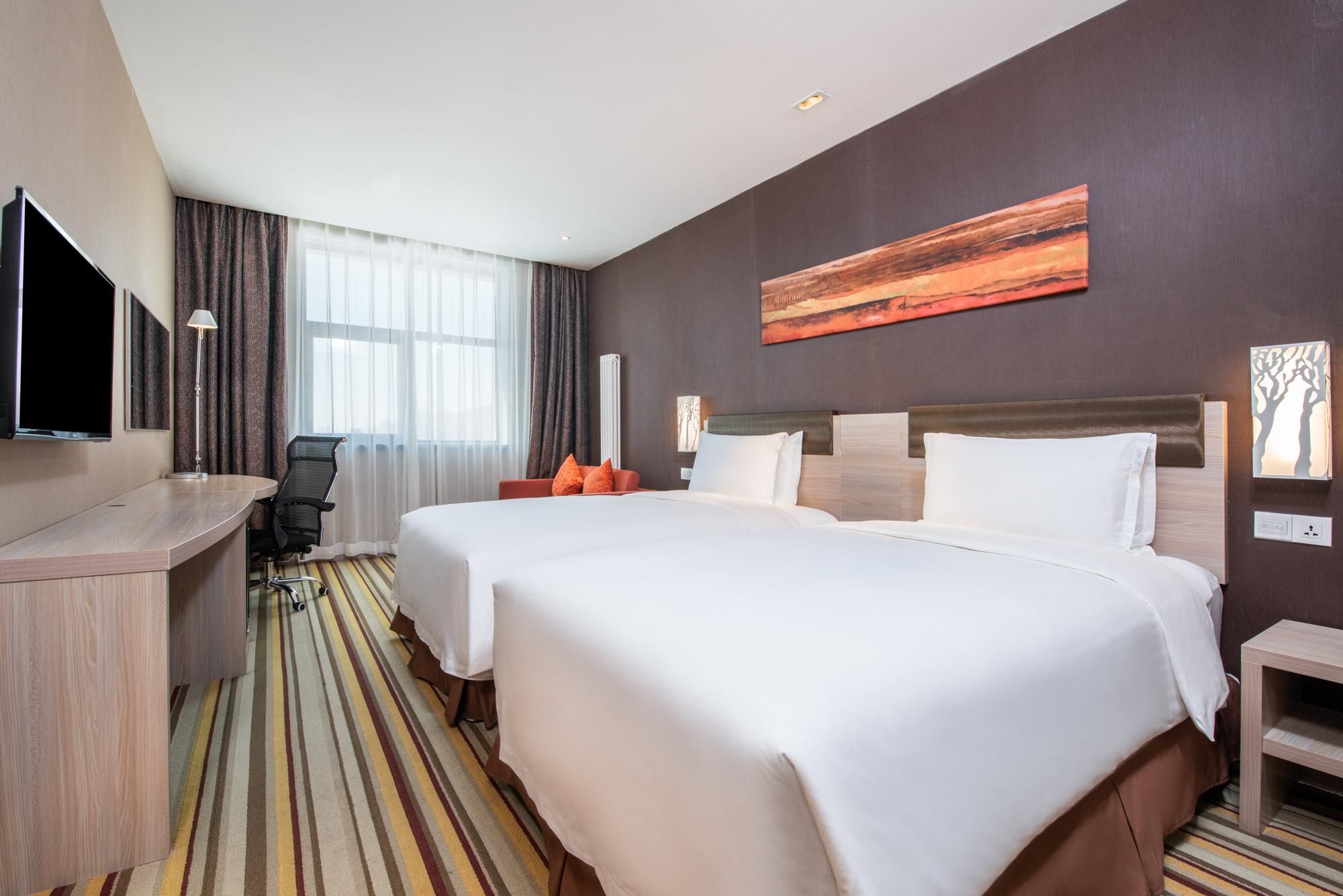 Holiday Inn Express Changbaishan By IHG 2 Single Standard Mountain View