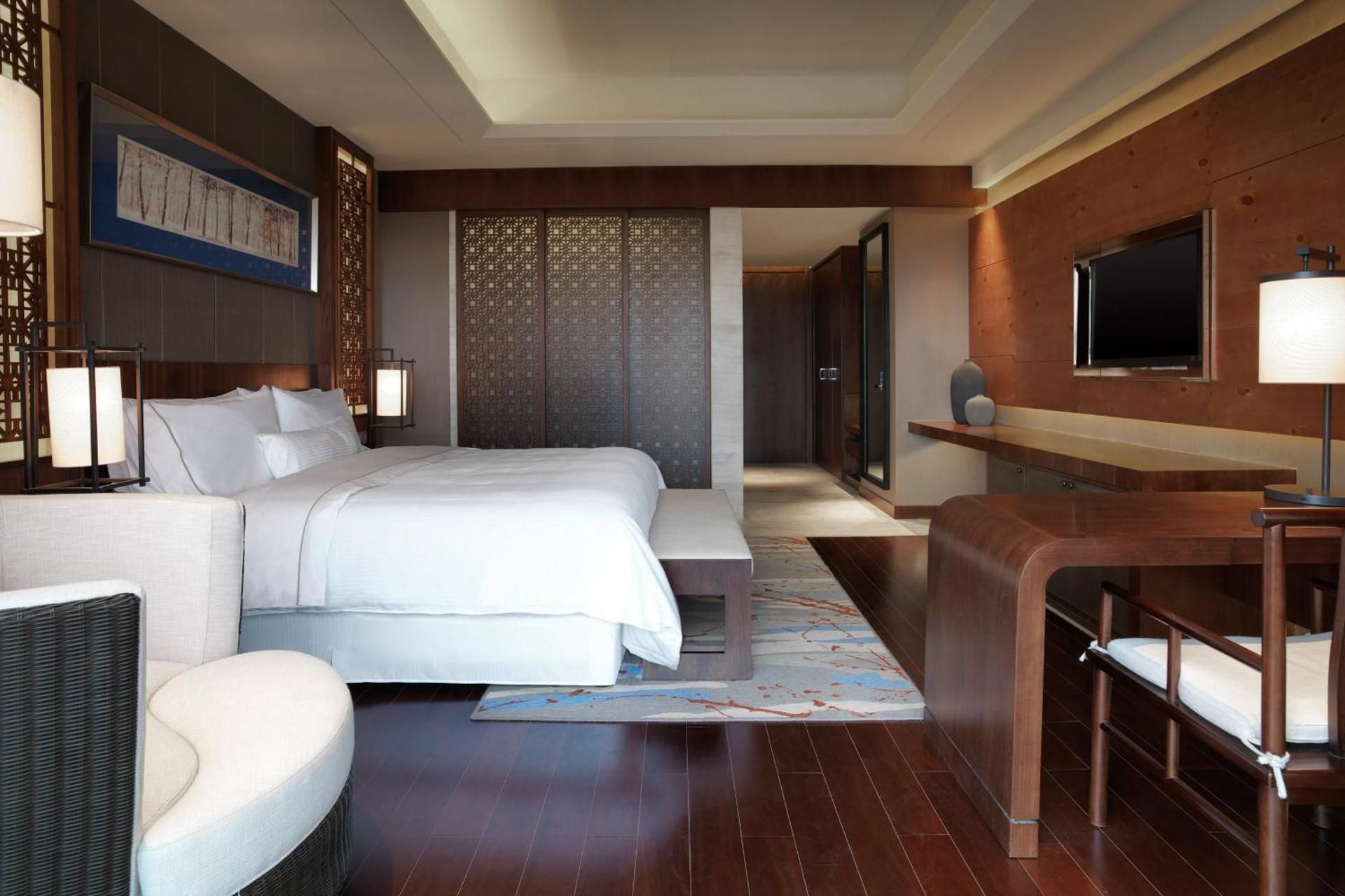 Guest Room, 1 King
