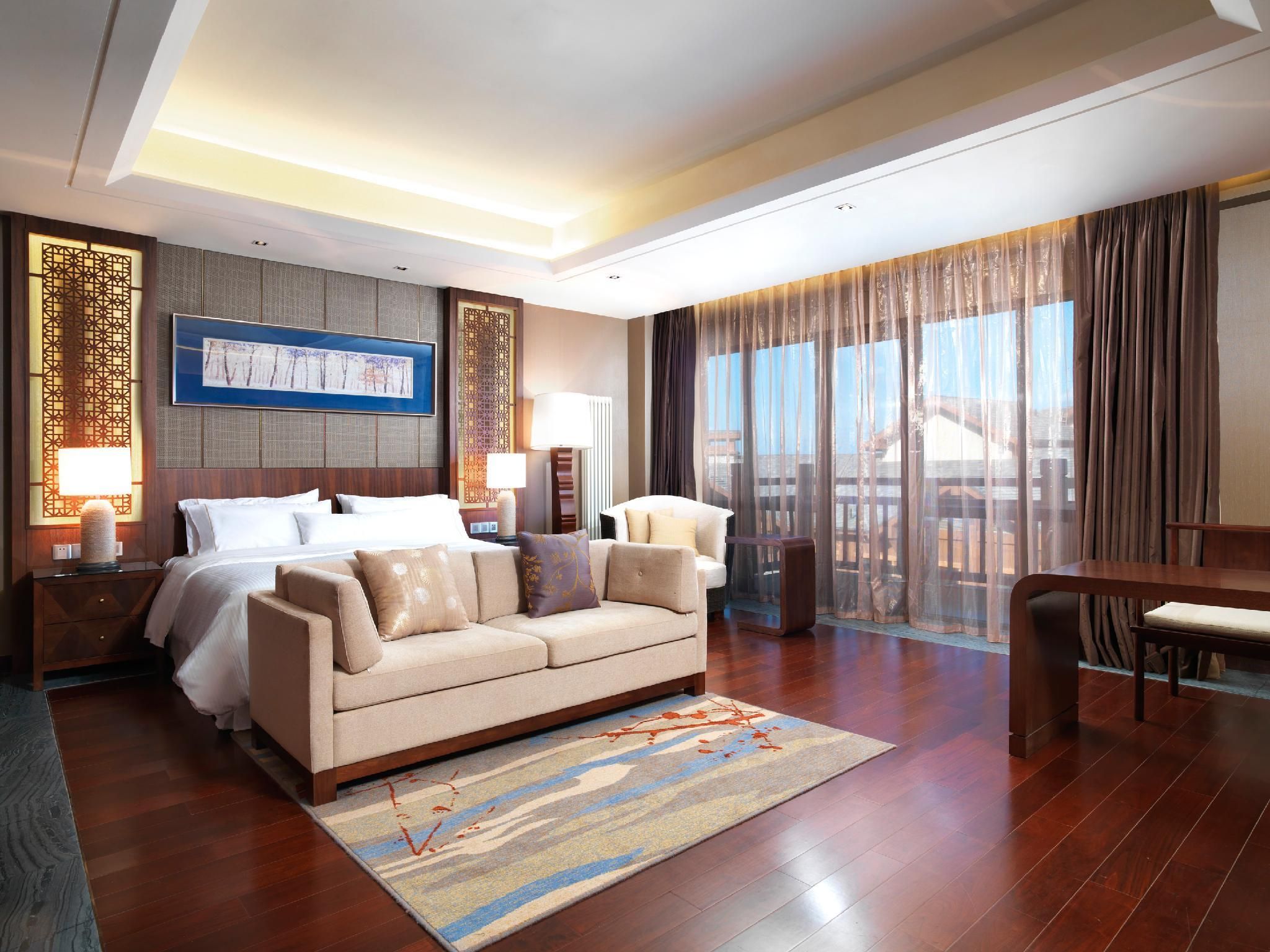 Executive level, 1 Bedroom Studio Suite, 1 King, Resort view