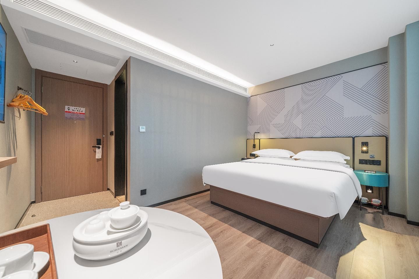 Dossen - Business Bed Room