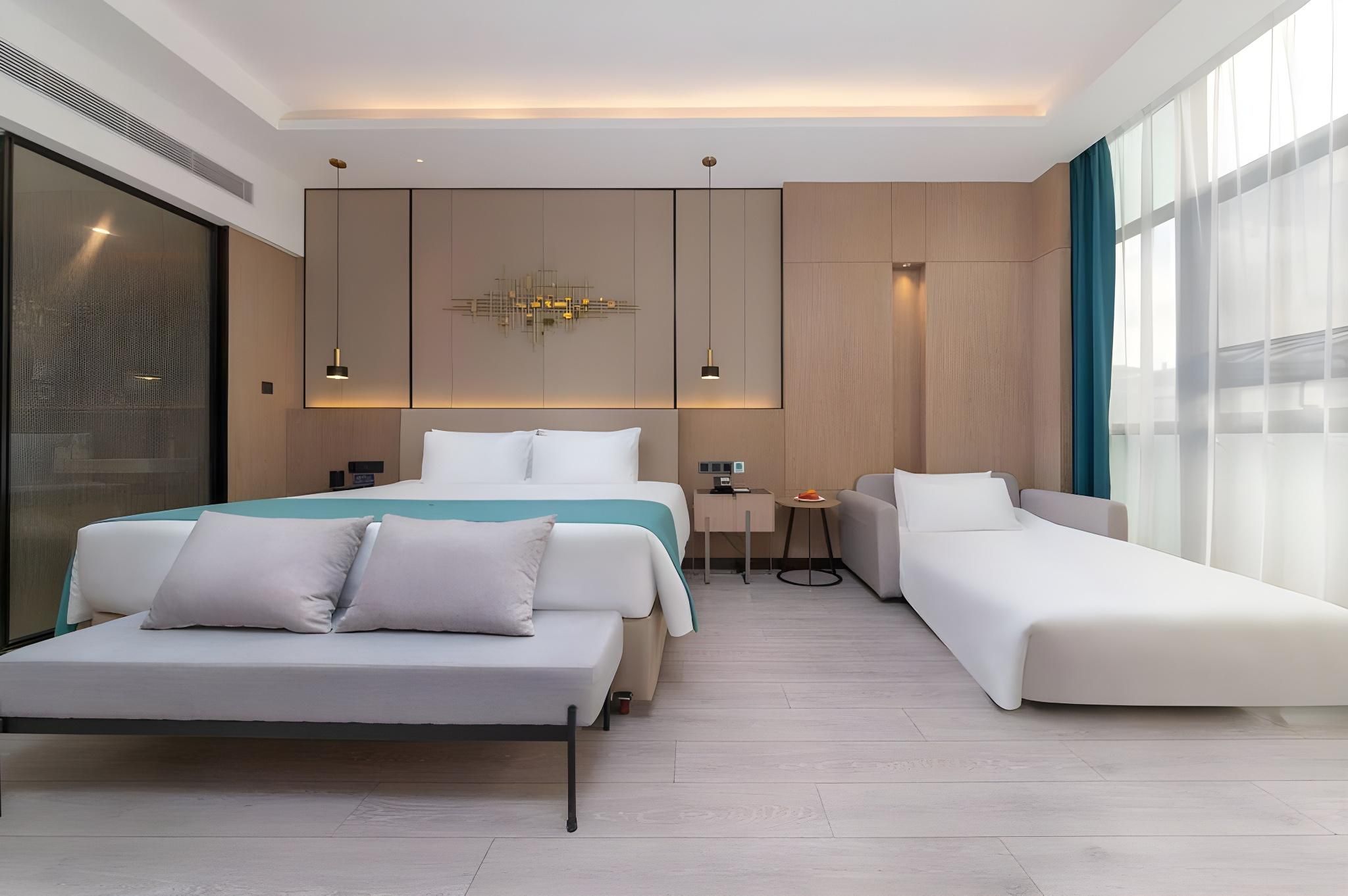 WH - Deluxe Bed Room