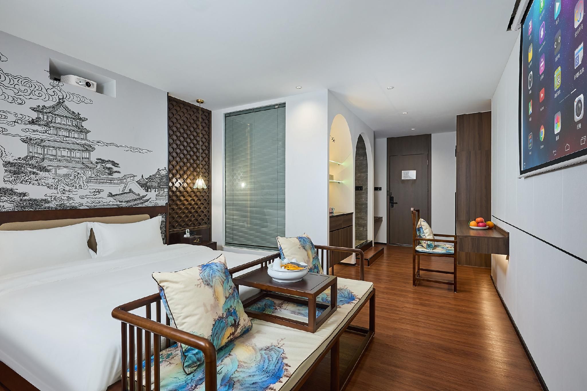 Big Room