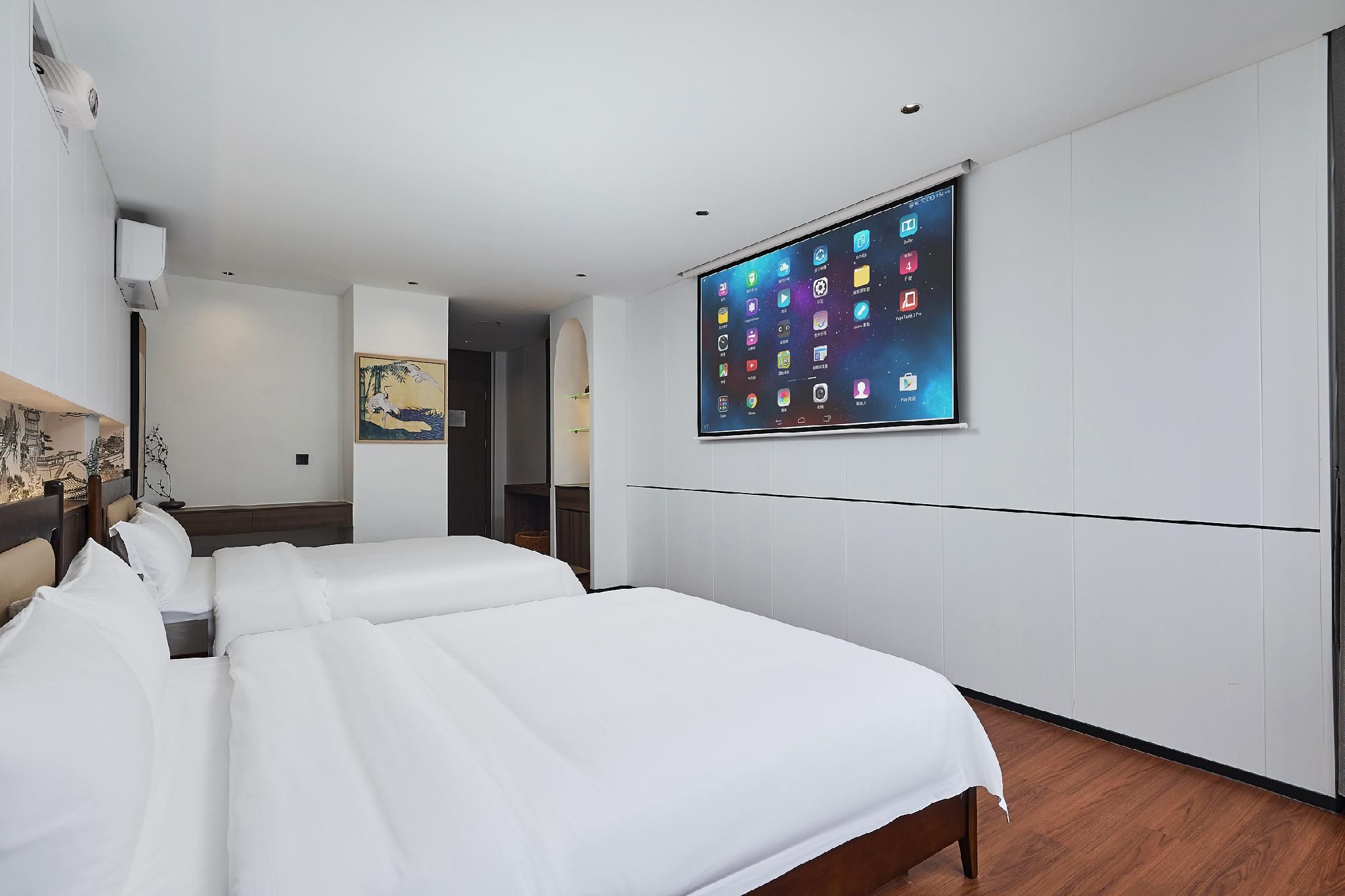 Guest Room - Twin Beds