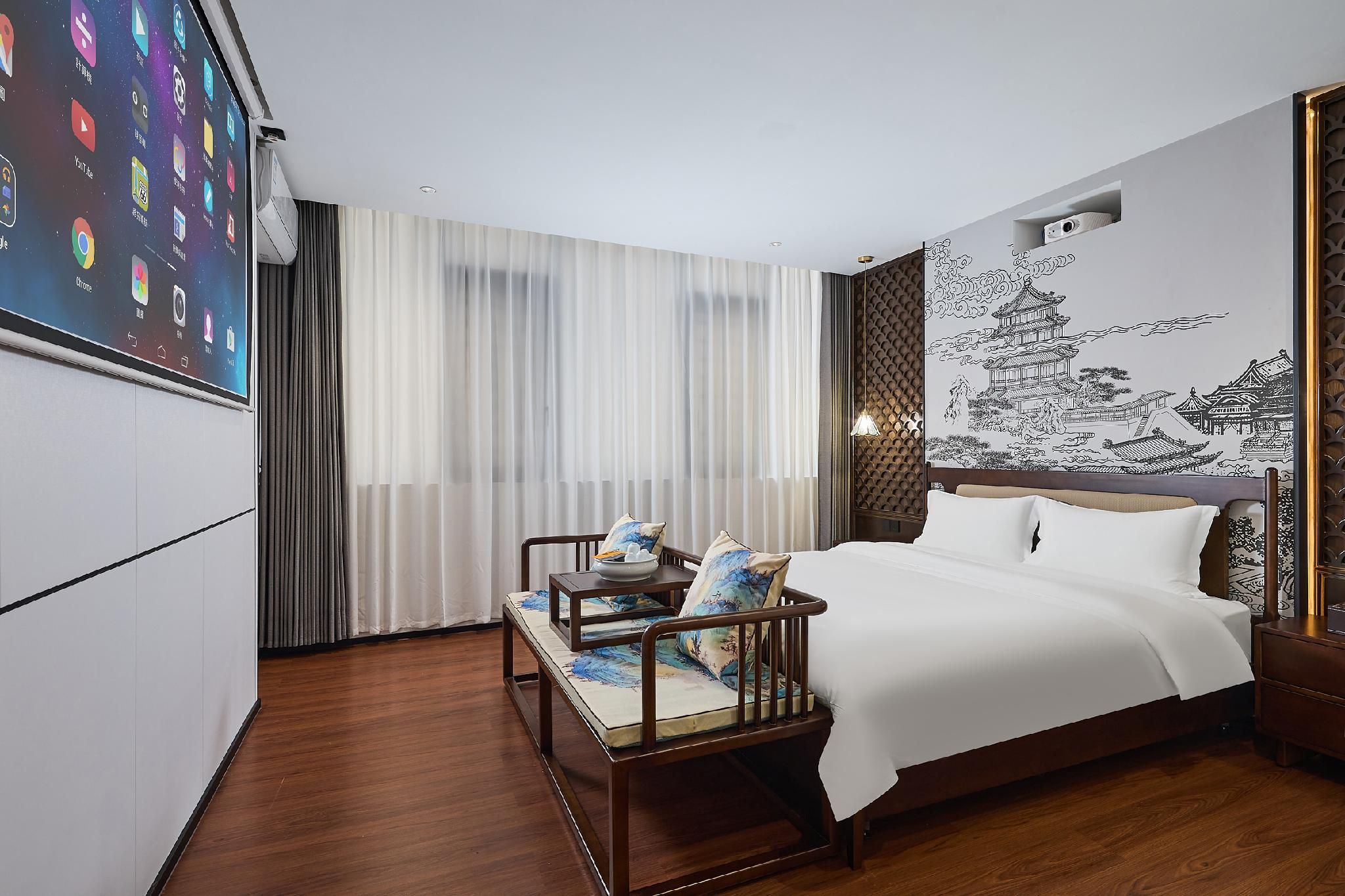 Big Room
