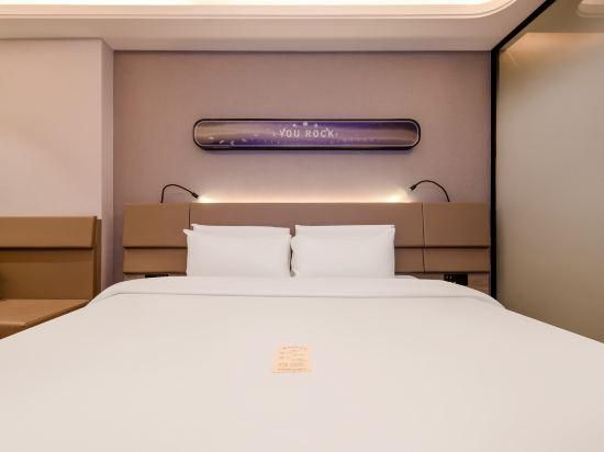 Elegant Double Room