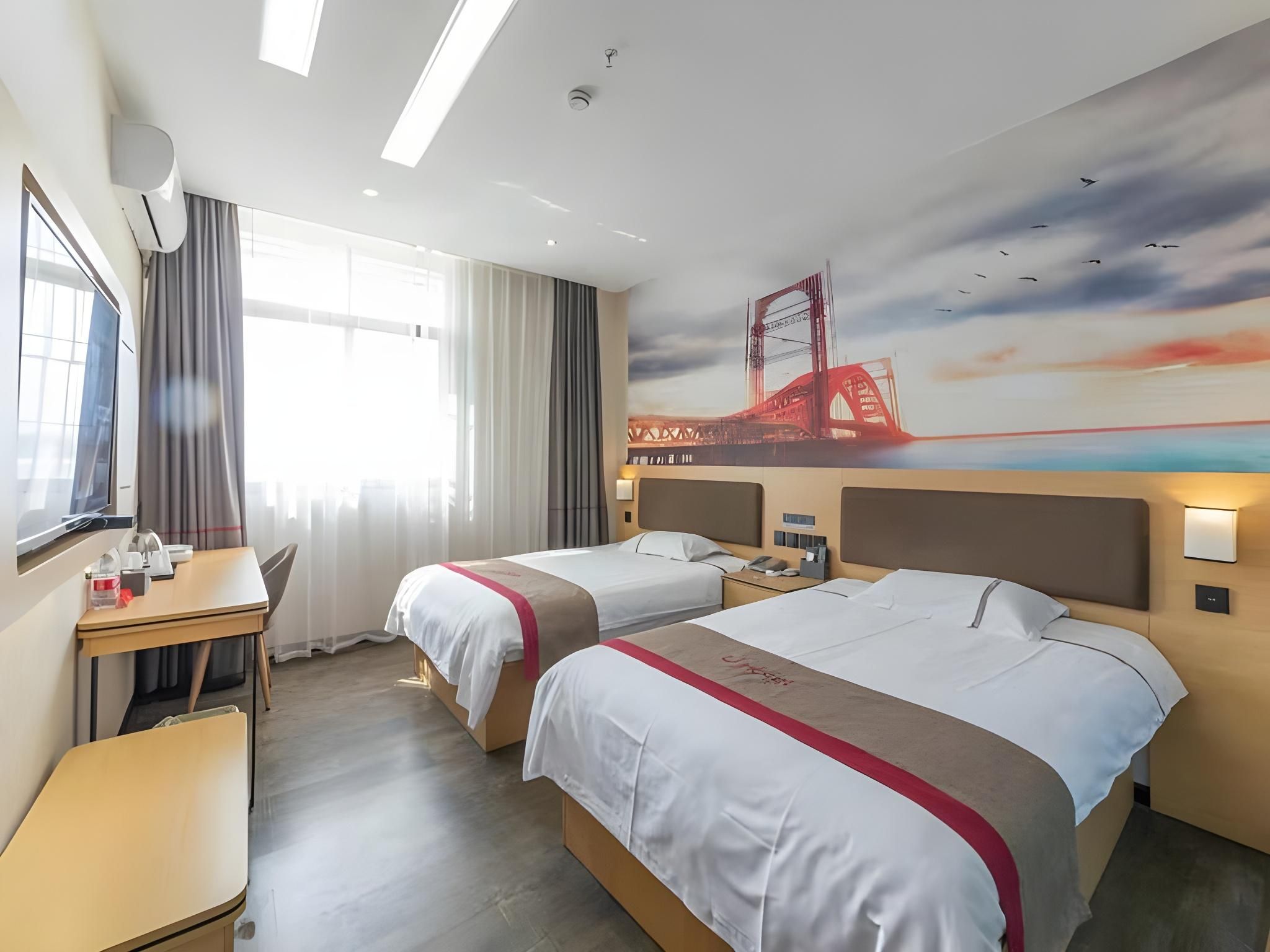 Twin Deluxe Room