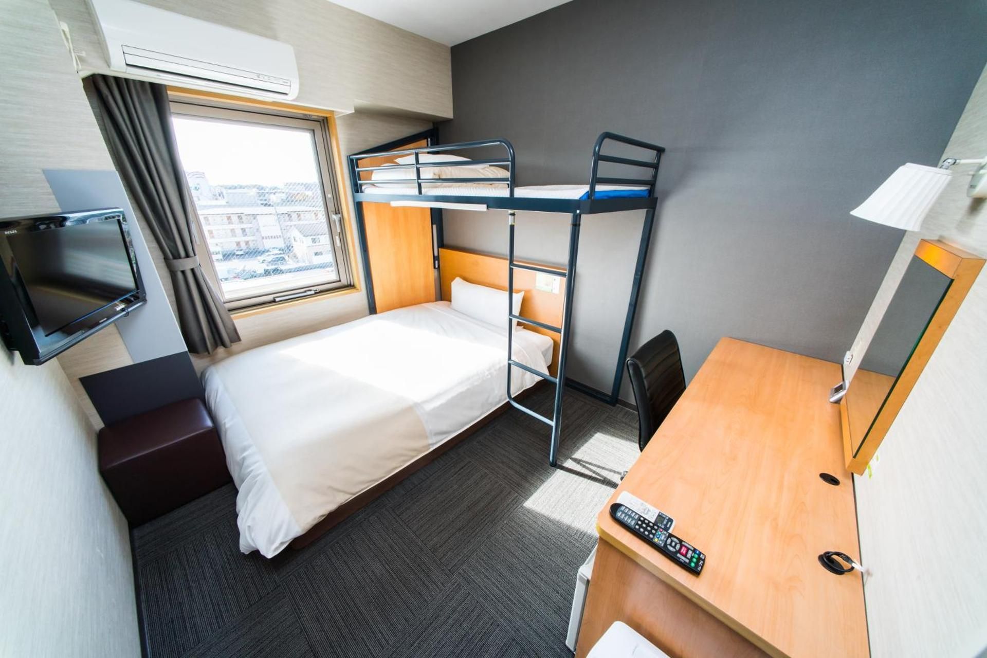 Room with Double Bed and Bunk Bed - Smoking